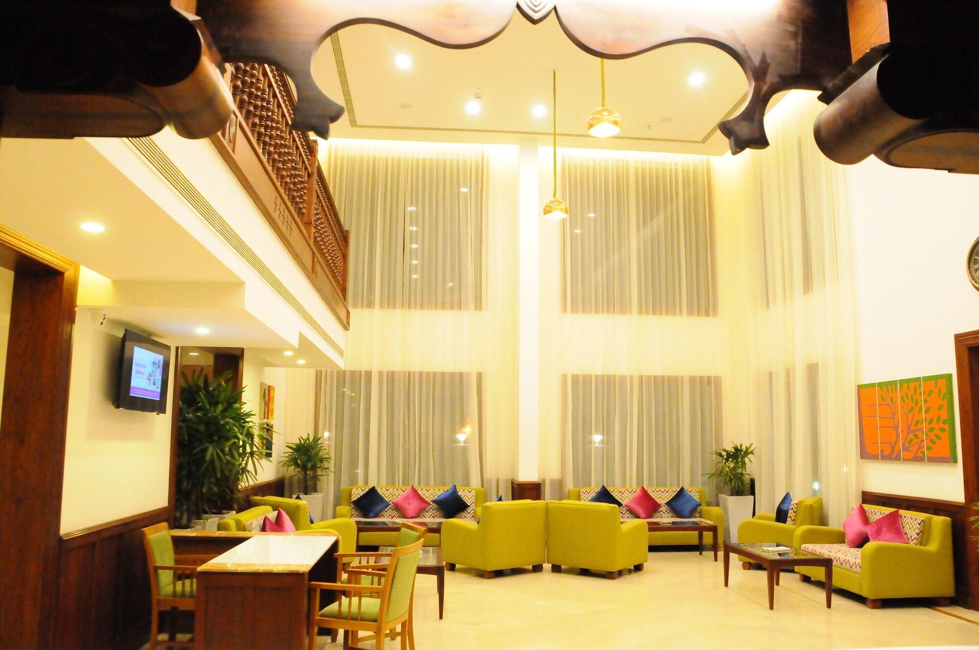 Vista Lobby Regenta Central Herald