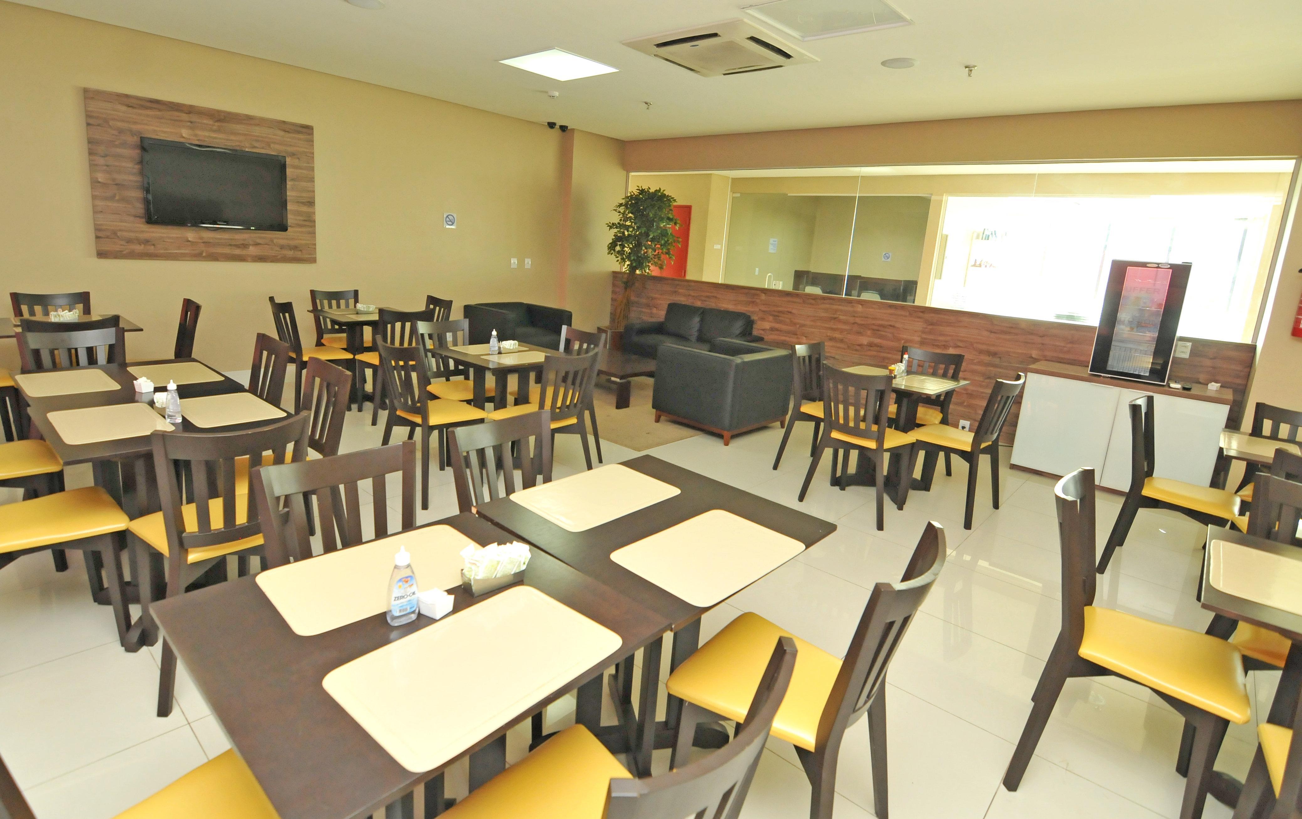 Restaurant Holiday Inn Express Belém Ananindeua by IHG