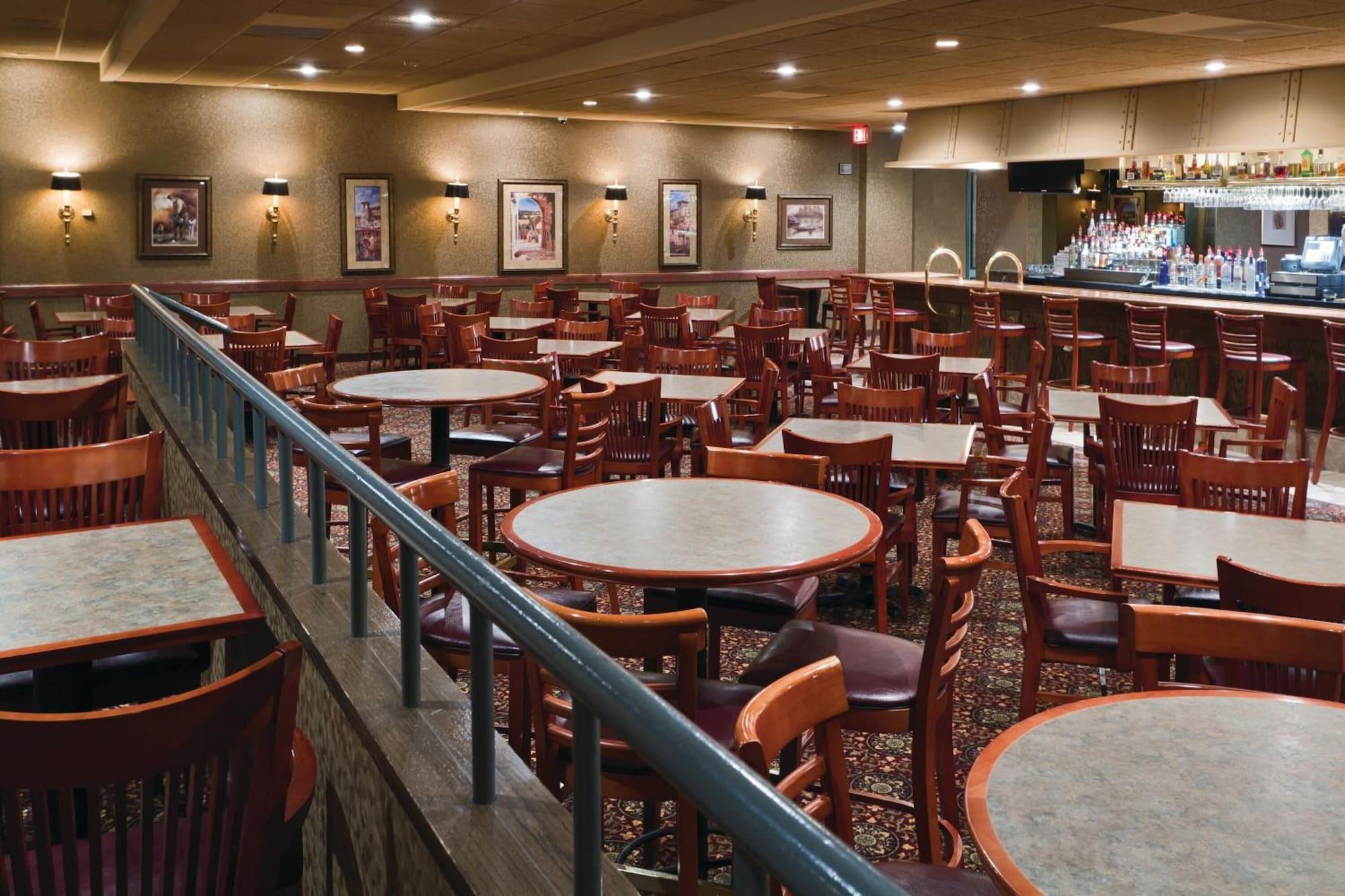 Restaurant Bismarck Hotel and Conference Center
