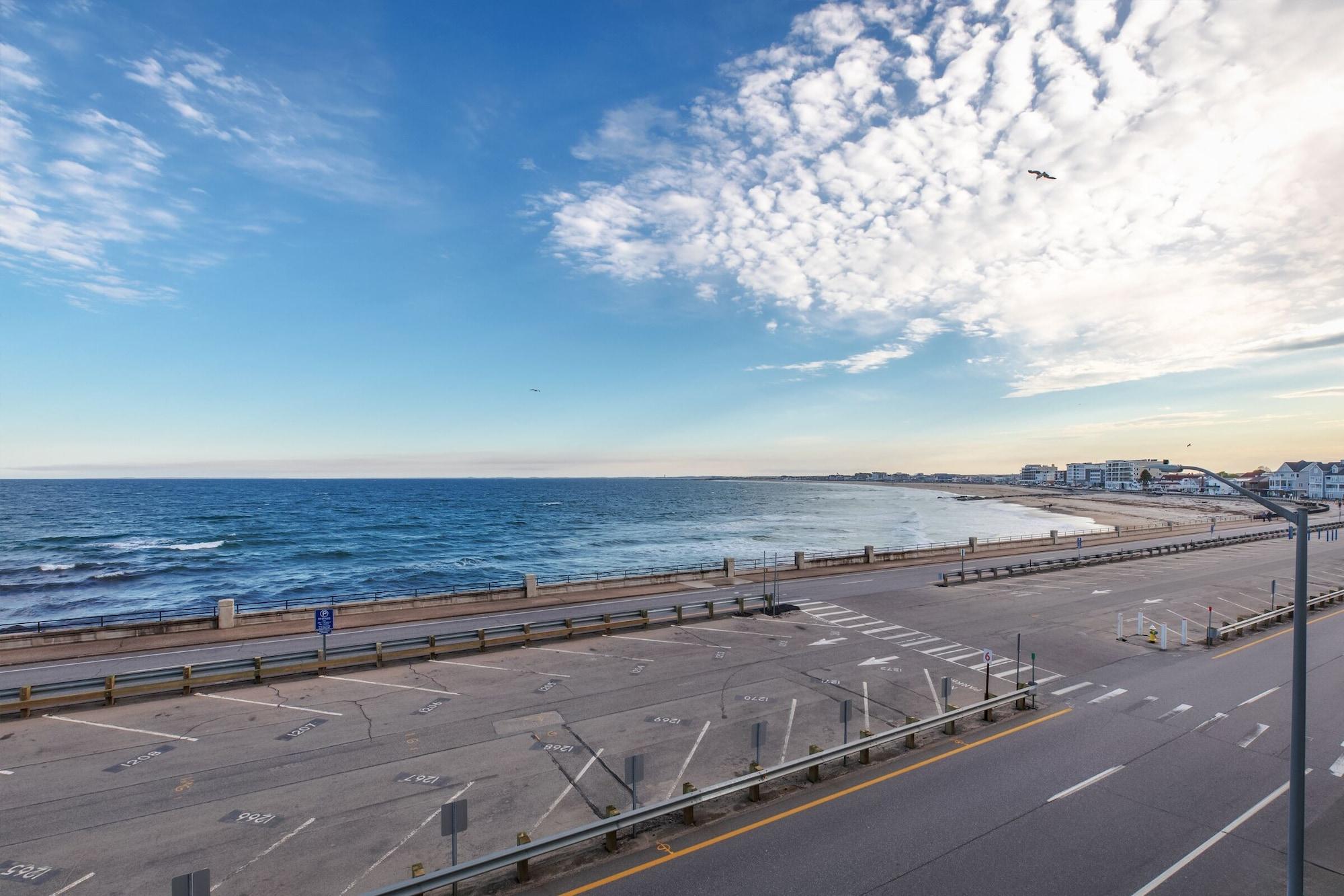 Playa Atlantic Breeze Suites