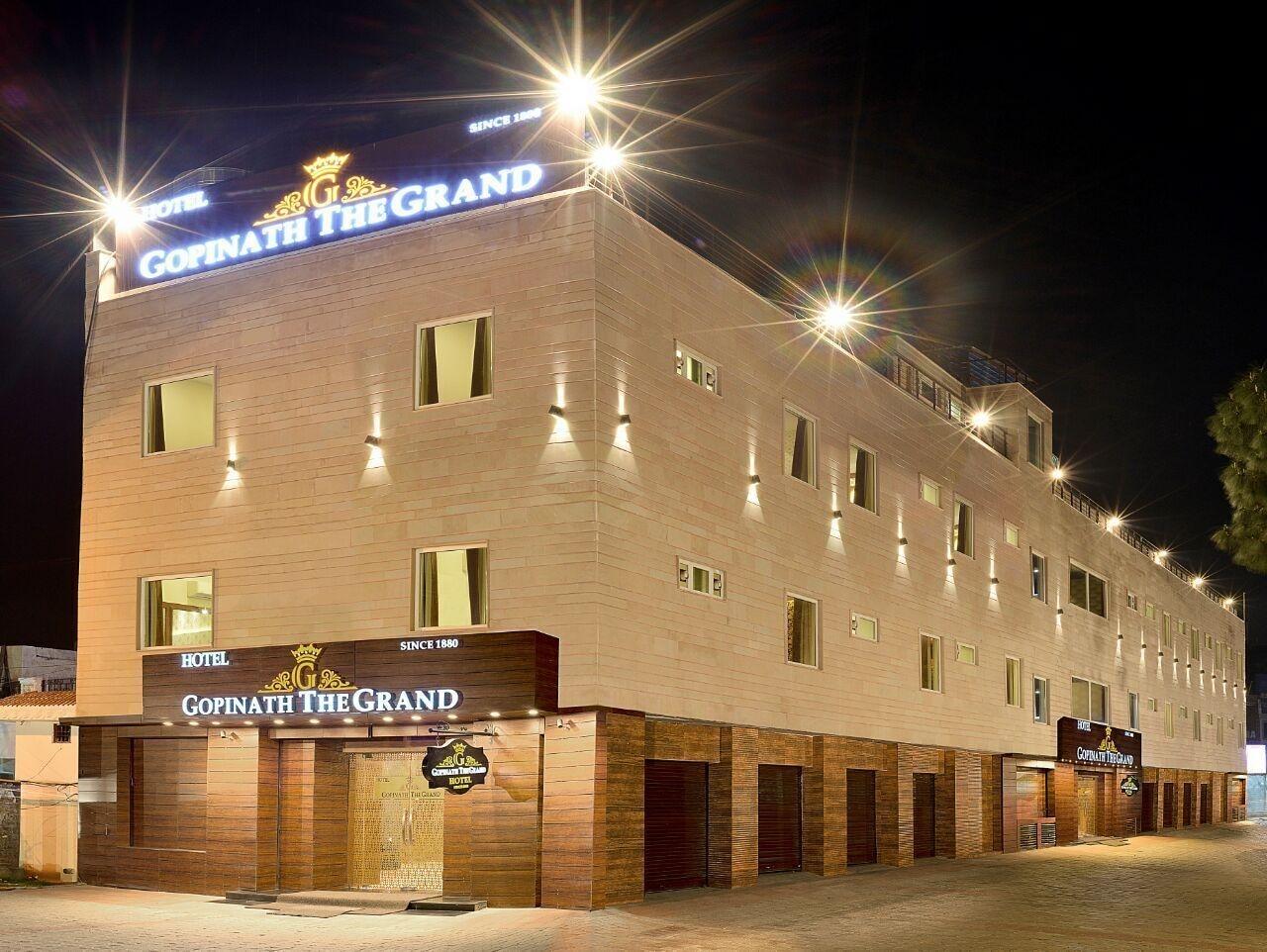 Vista Exterior Gopinath The Grand