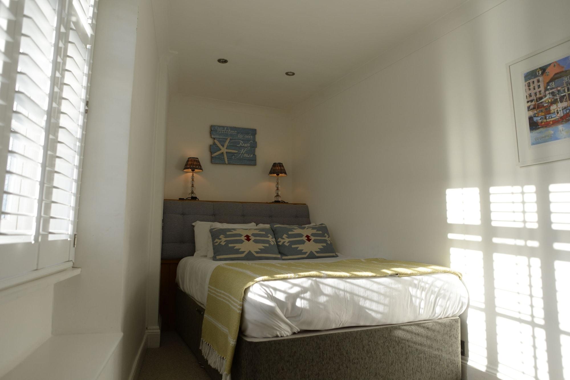 Varios Steam Packet Inn