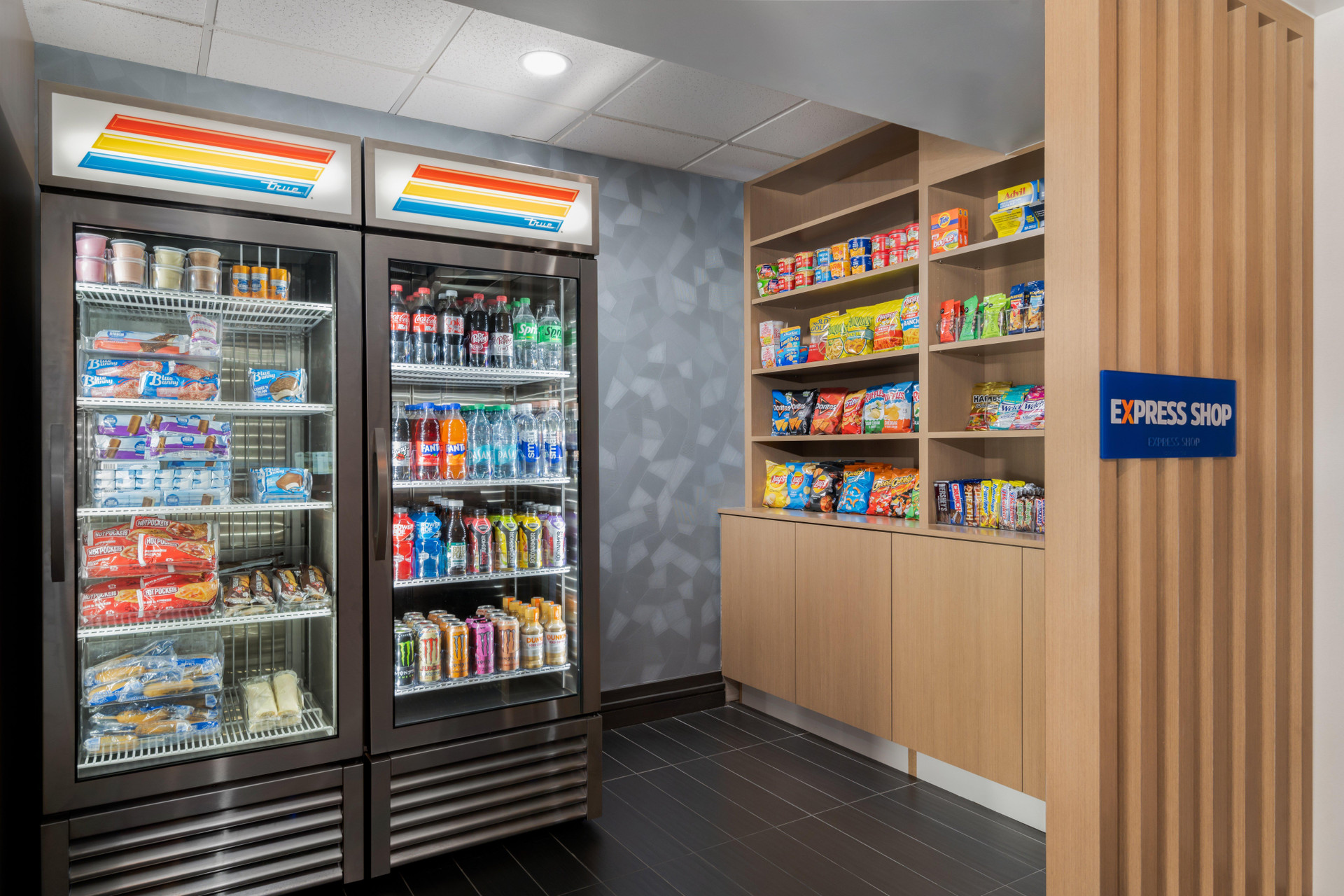 Vista Lobby Holiday Inn Express Hotel & Suites Bentonville by IHG