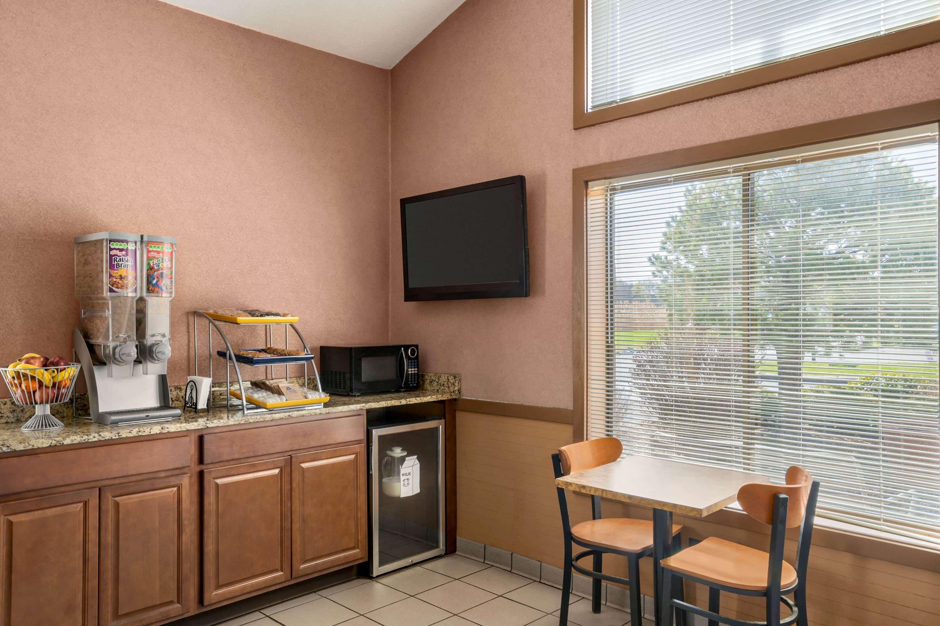 Restaurant Days Inn by Wyndham Canastota/Syracuse