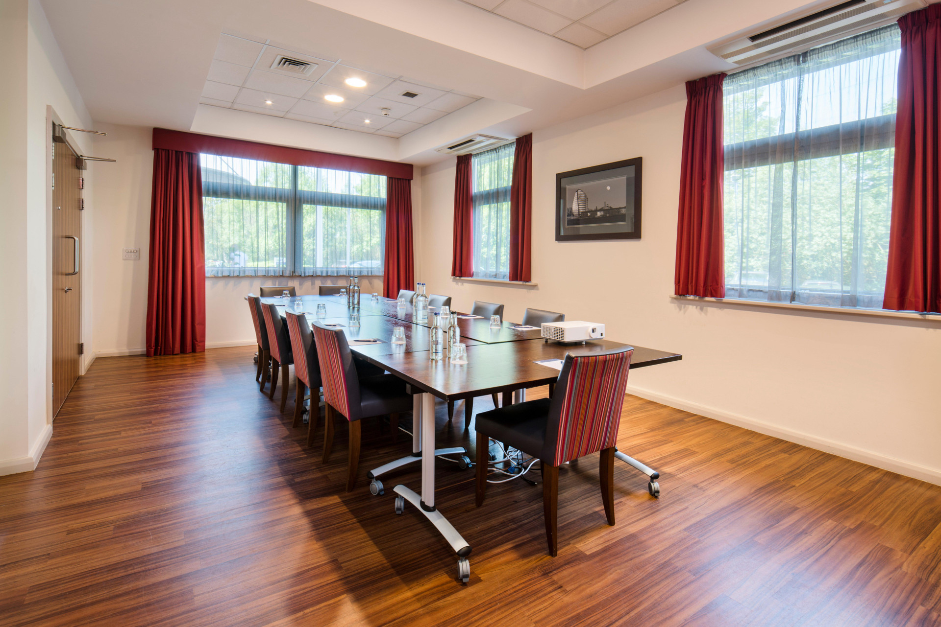 Vista Lobby Holiday Inn Express Leicester - City by IHG