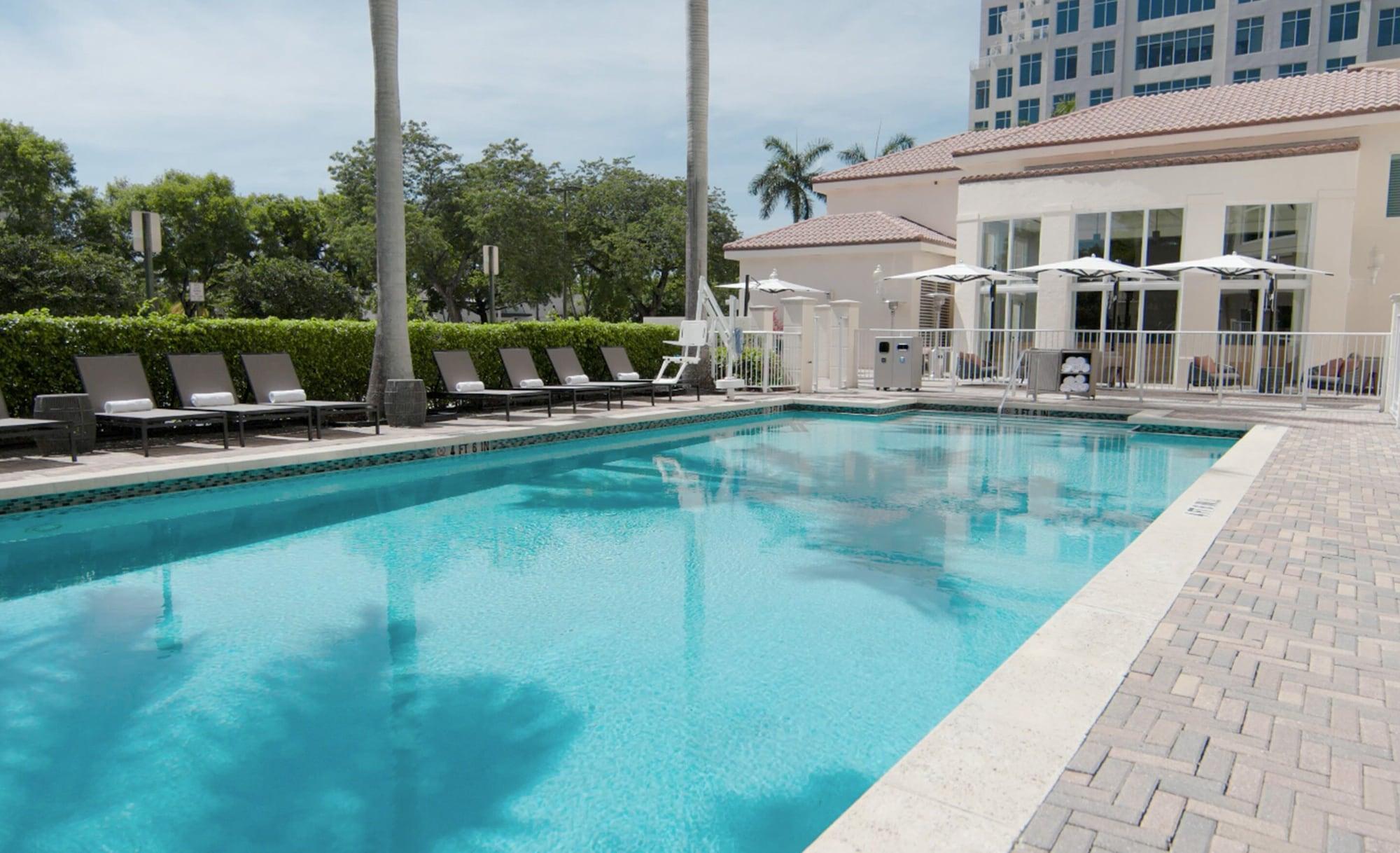 Vista Piscina Residence Inn by Marriott Miami Aventura Mall