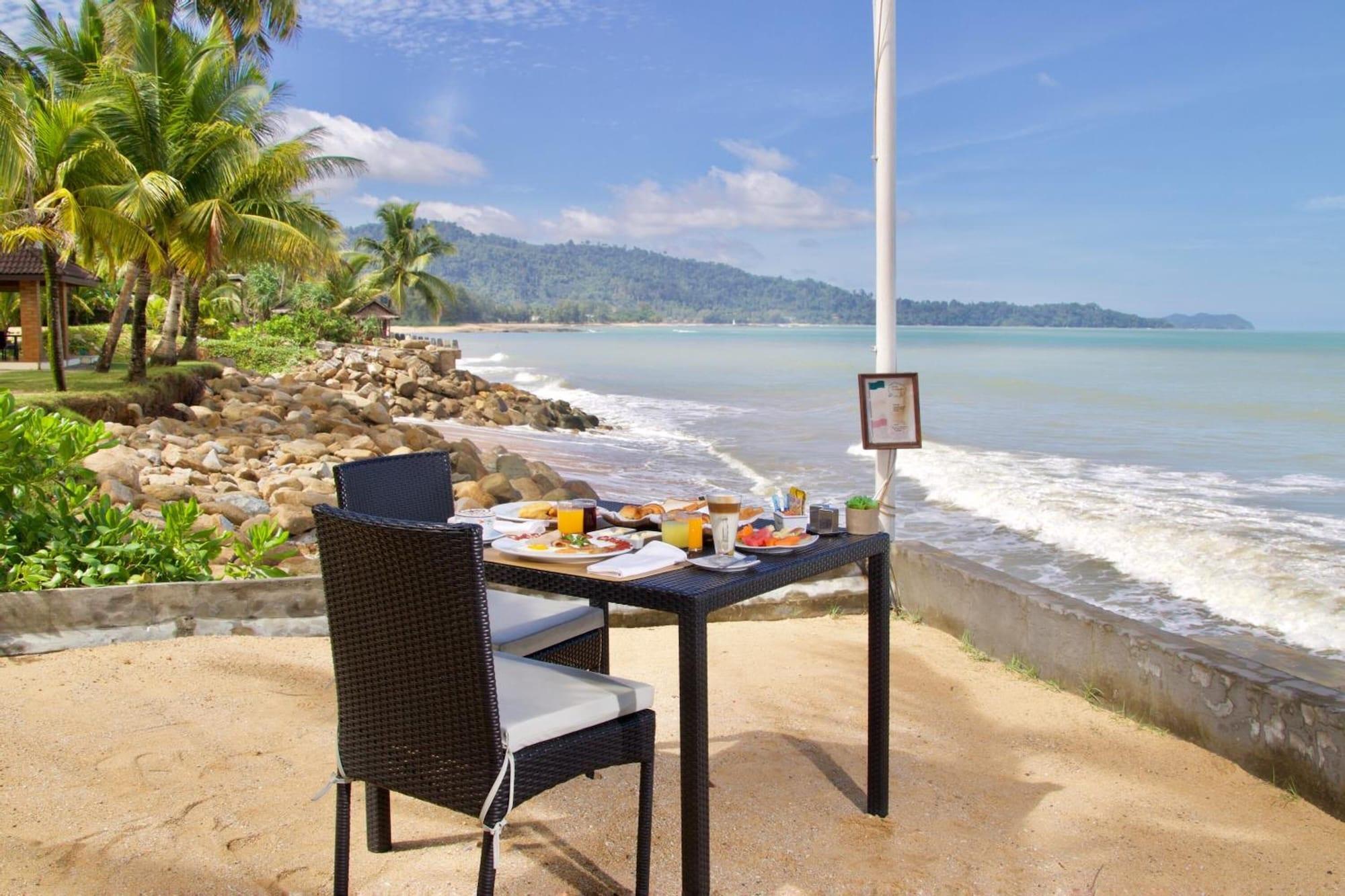 Playa Chongfah Resort