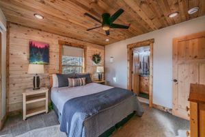 Alquiler Vacacional - NEW Cozy cabin on Henrys Lake, just 20 miles from YNP