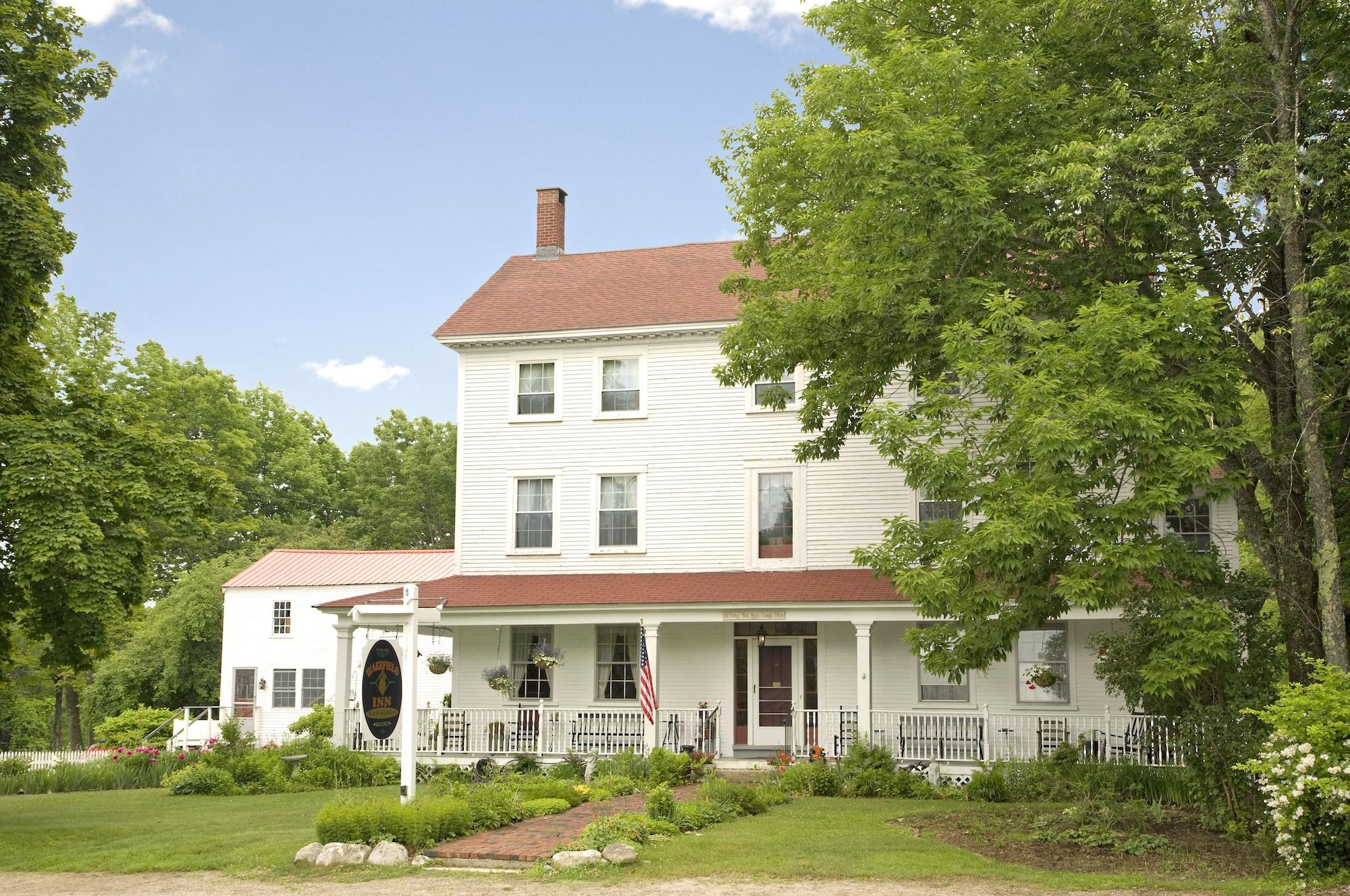 Vista Exterior Wakefield Inn & Restaurant