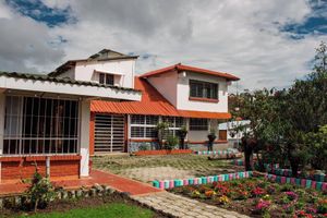Alojamiento - Room-serene Oasis in Pasto Cozy Guest Ro