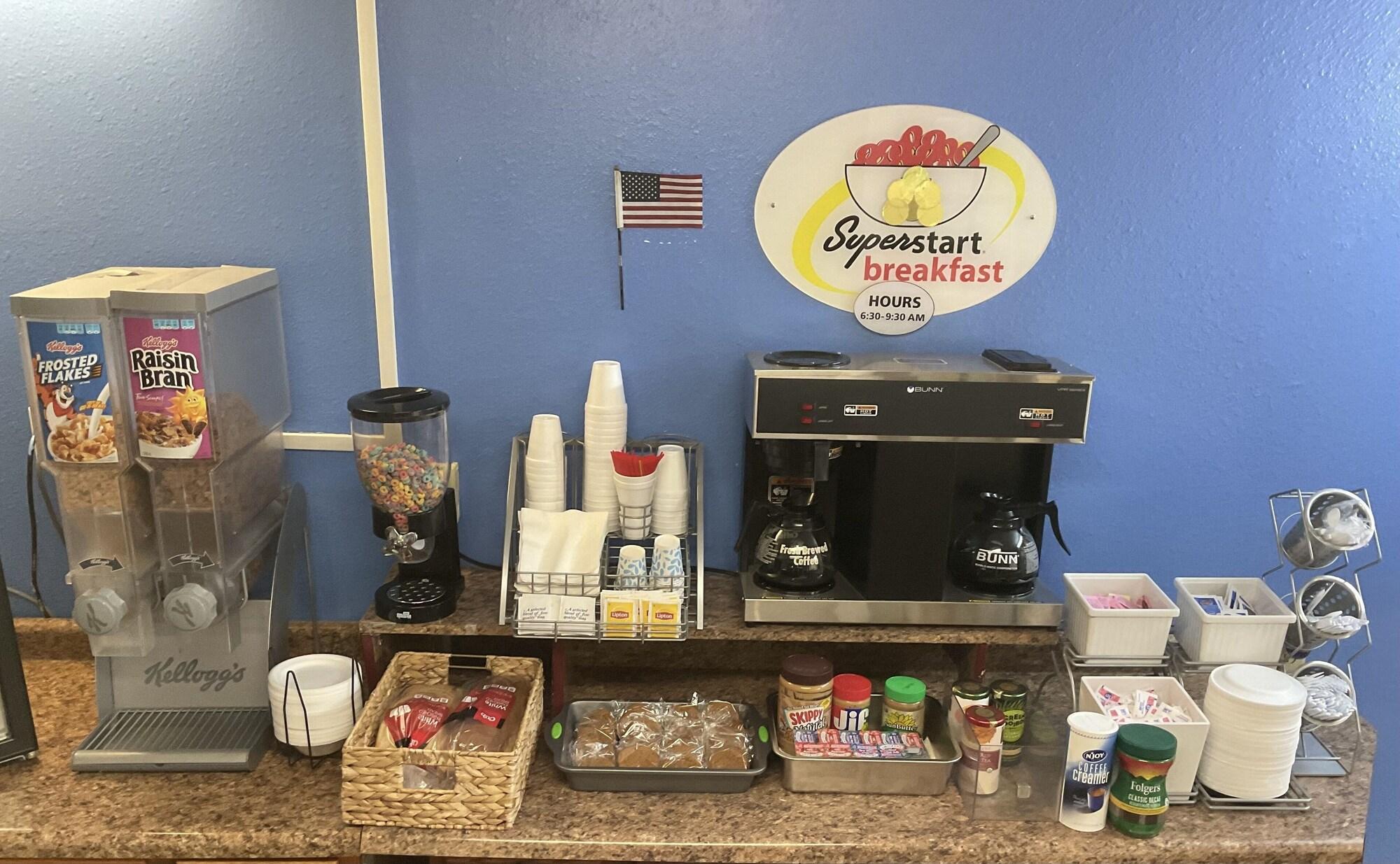 Restaurant Budget Host Inn Buffalo