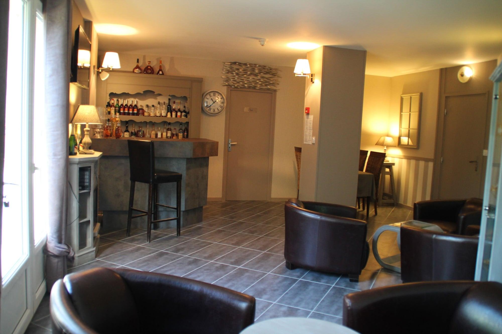 Bar/Salón Hotel de la Mer