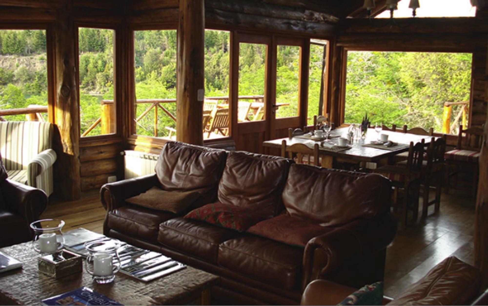 Vista Lobby Laguna Larga Lodge