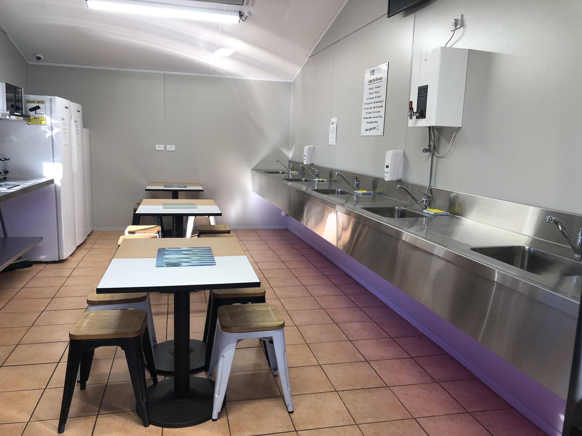 Comodidades del Alojamiento Lakes Edge Holiday Park