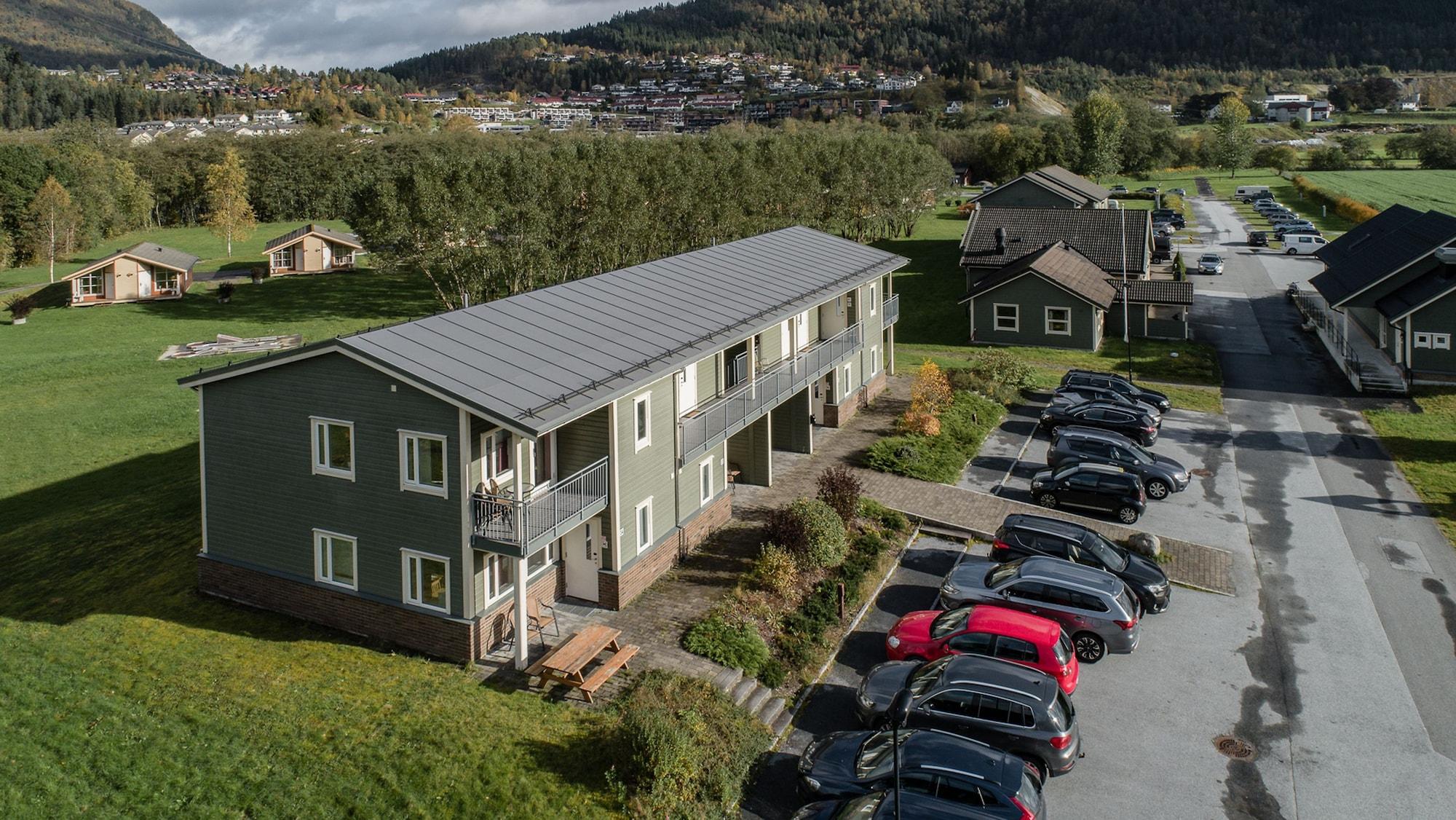 Vista Exterior Førde Gjestehus og Camping