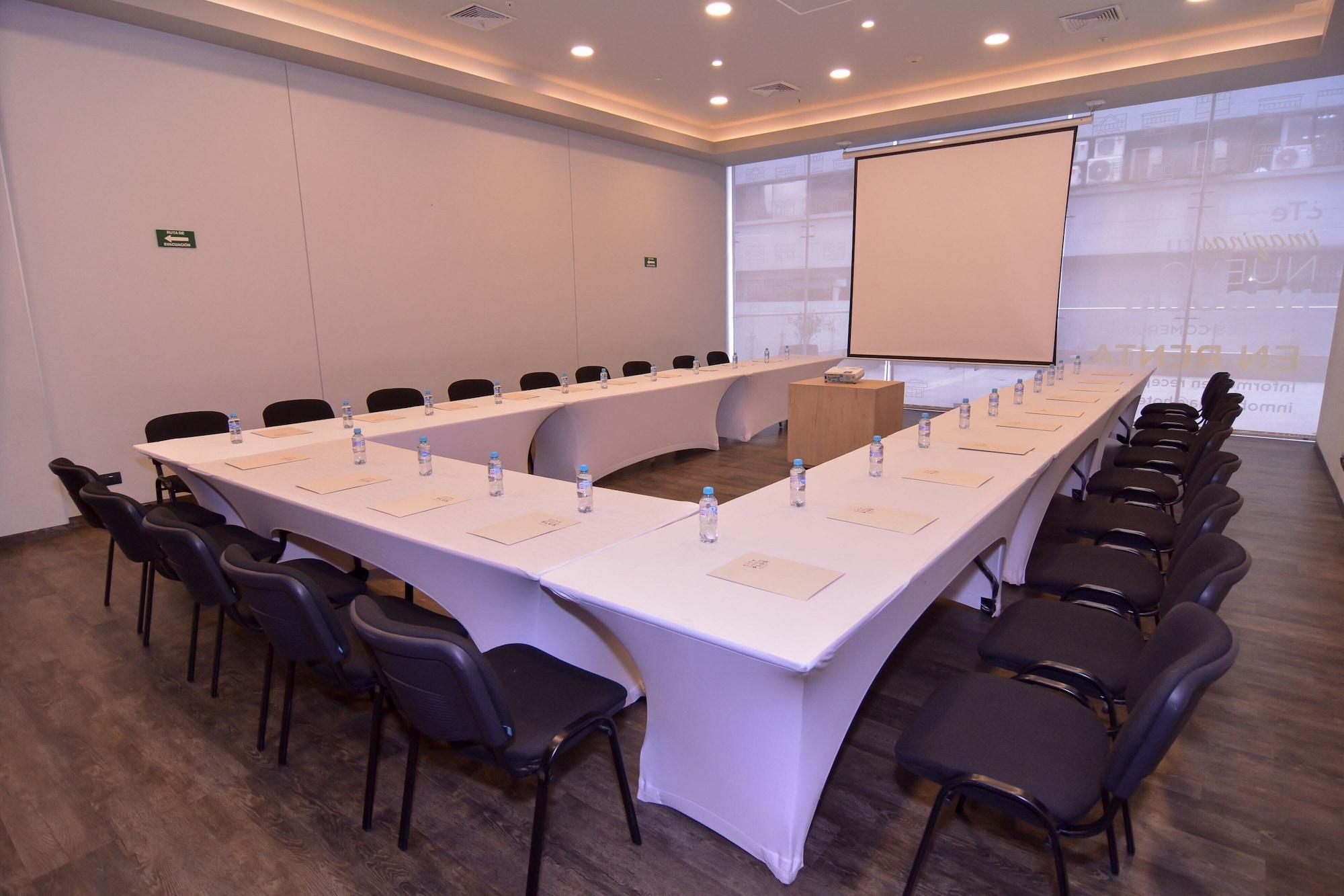 Sala de Reuniones City Express Plus by Marriott Medellin Colombia