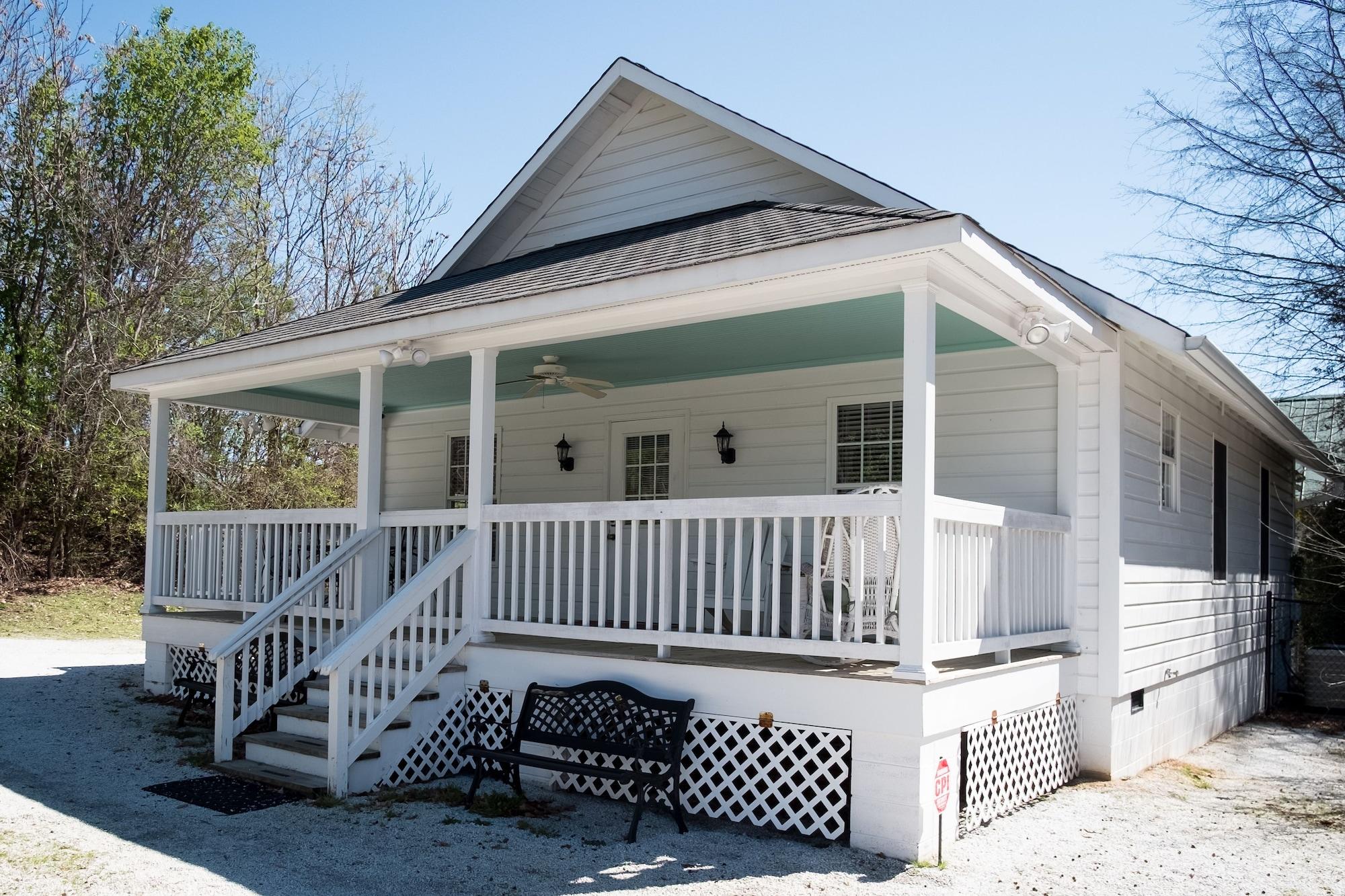 Vista Exterior Swamp Rabbit Inn Travelers Rest
