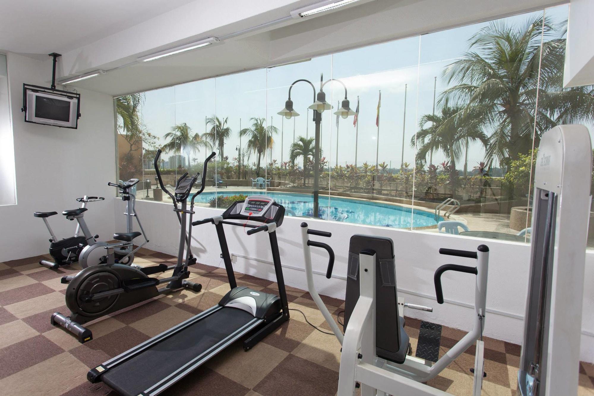 Gimnasio Summit Hotel Subang USJ