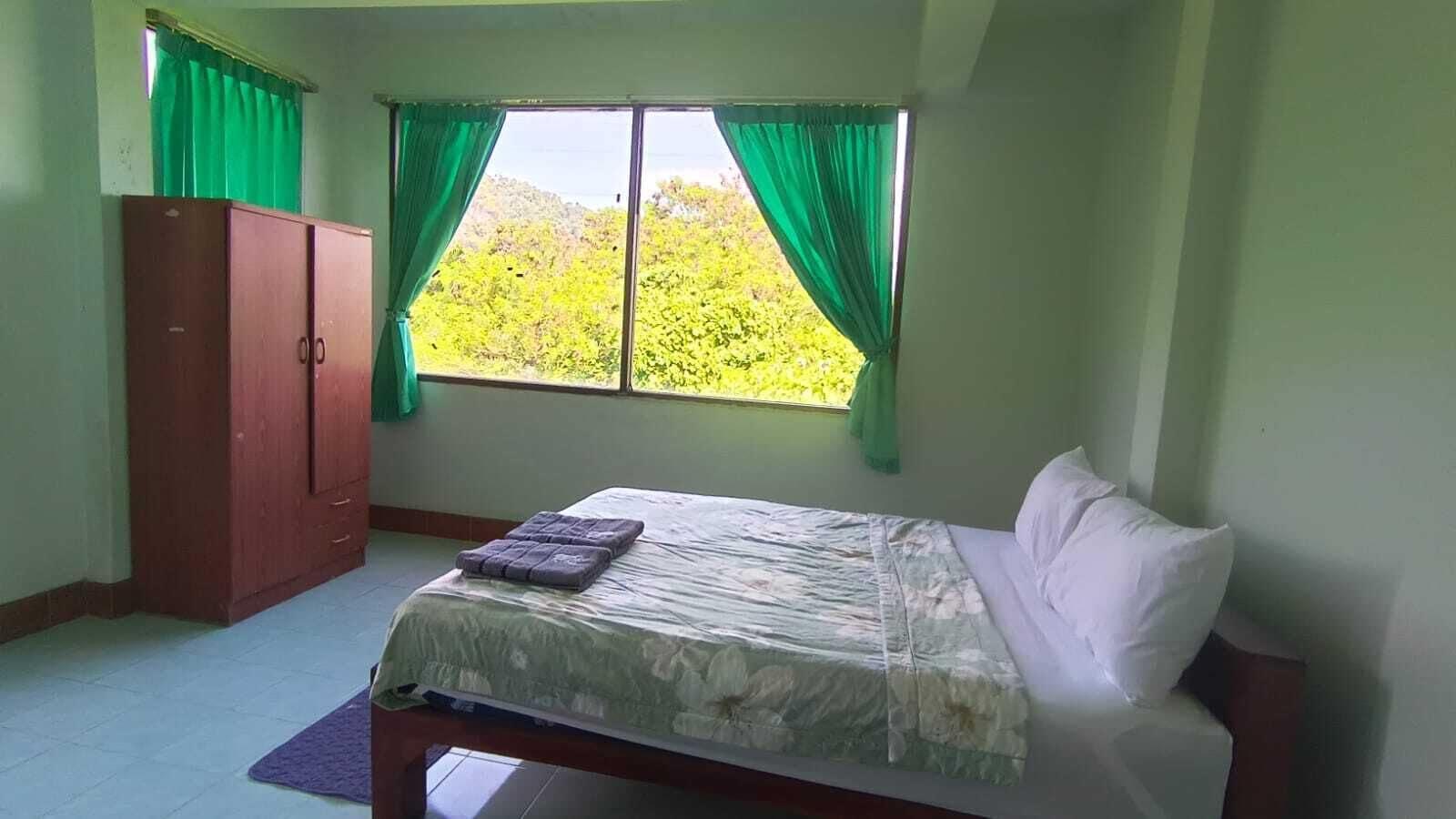 Varios Mountain View Hostel - Krabi Airport
