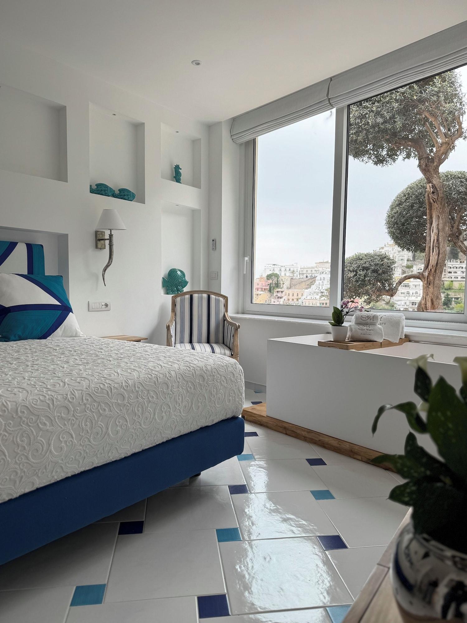 Varios Villa Mary Suites