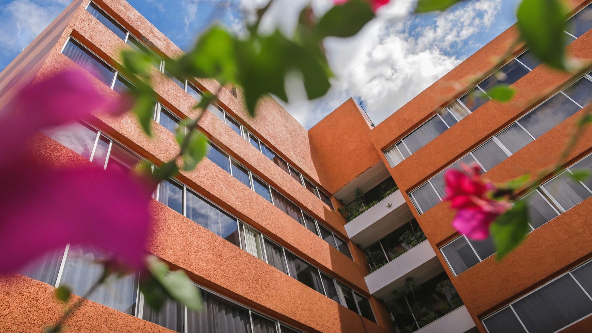 Vista Exterior Hotel Oslo - In Mexico City (Benito Juarez)