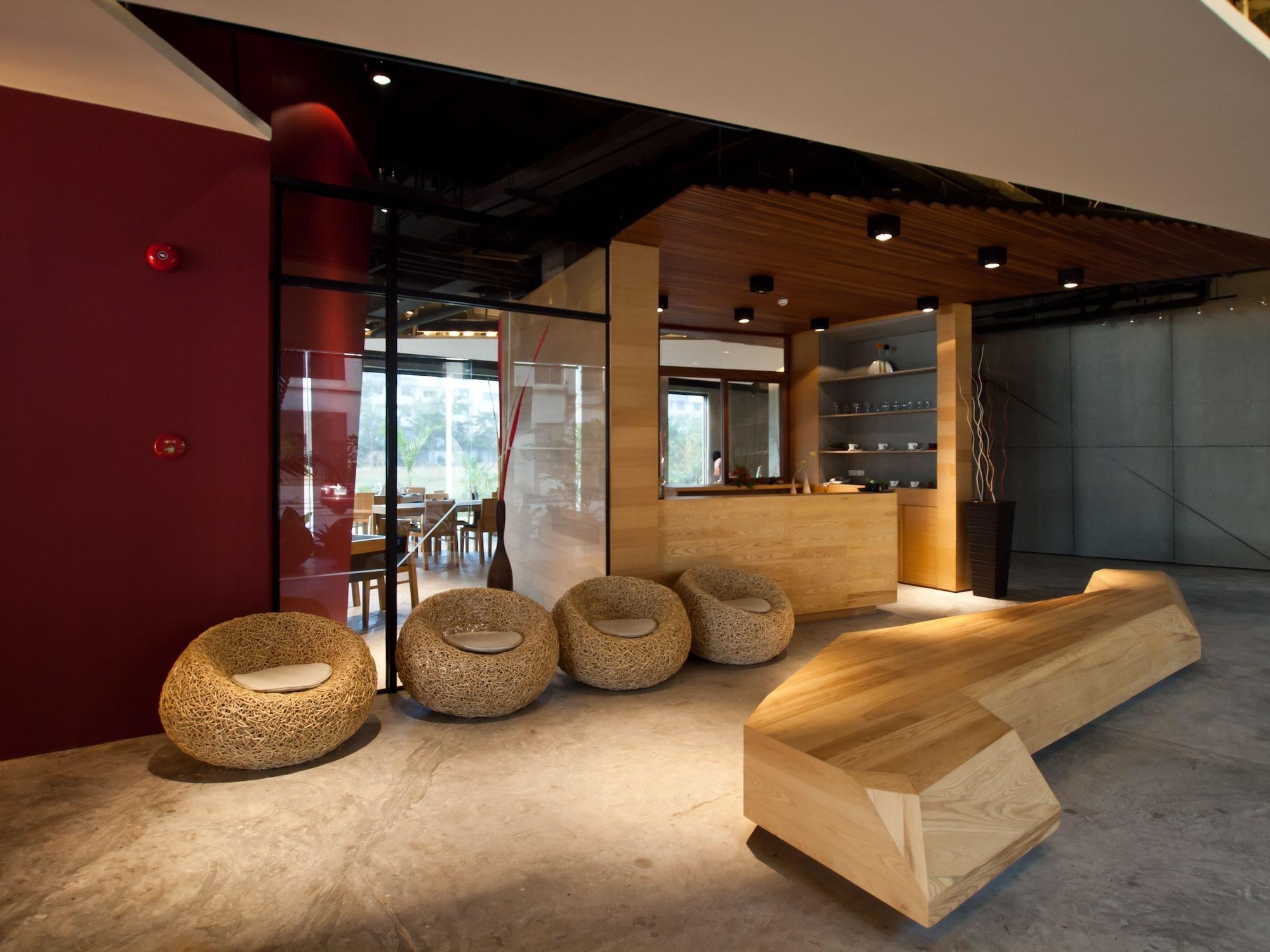 Vista Lobby The Now Hotel