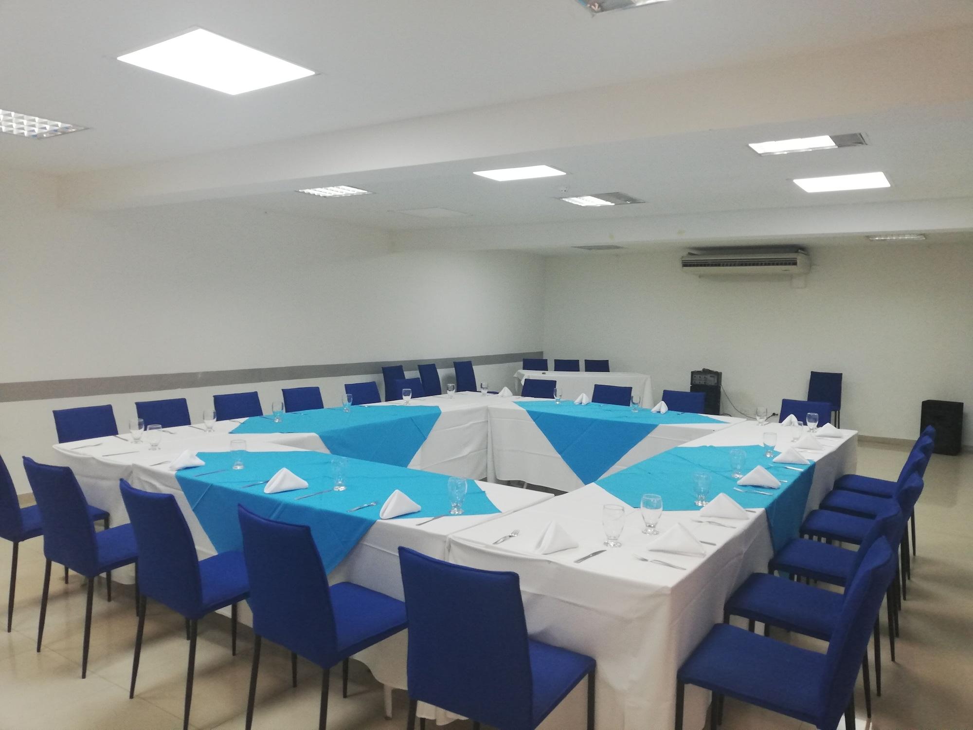 Sala de Reuniones Ayenda Mar Azul Neiva
