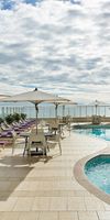 undefined - Hotel 4 estrellas con Desayuno