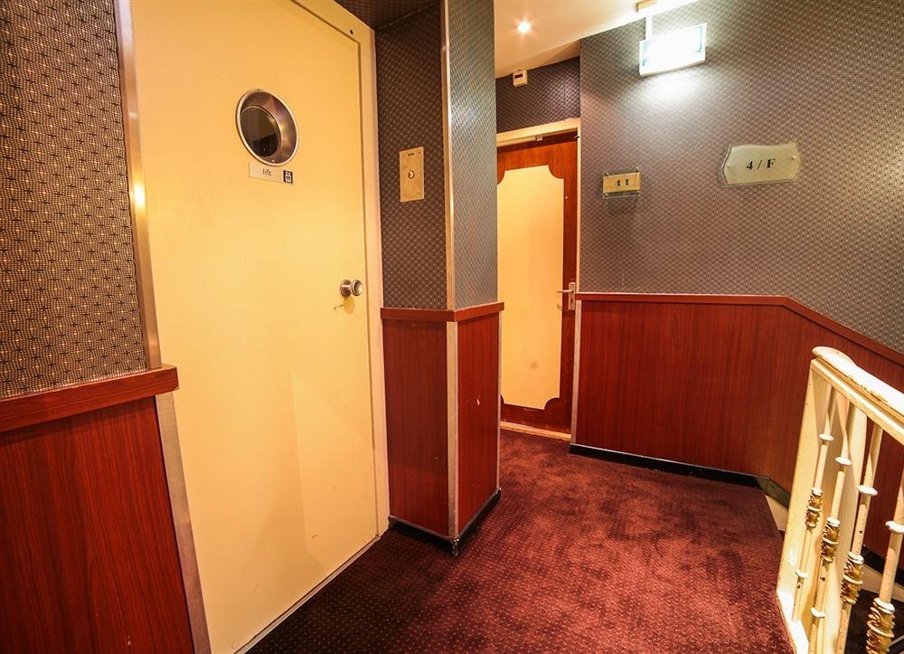 Vista Lobby Hotel de Paris