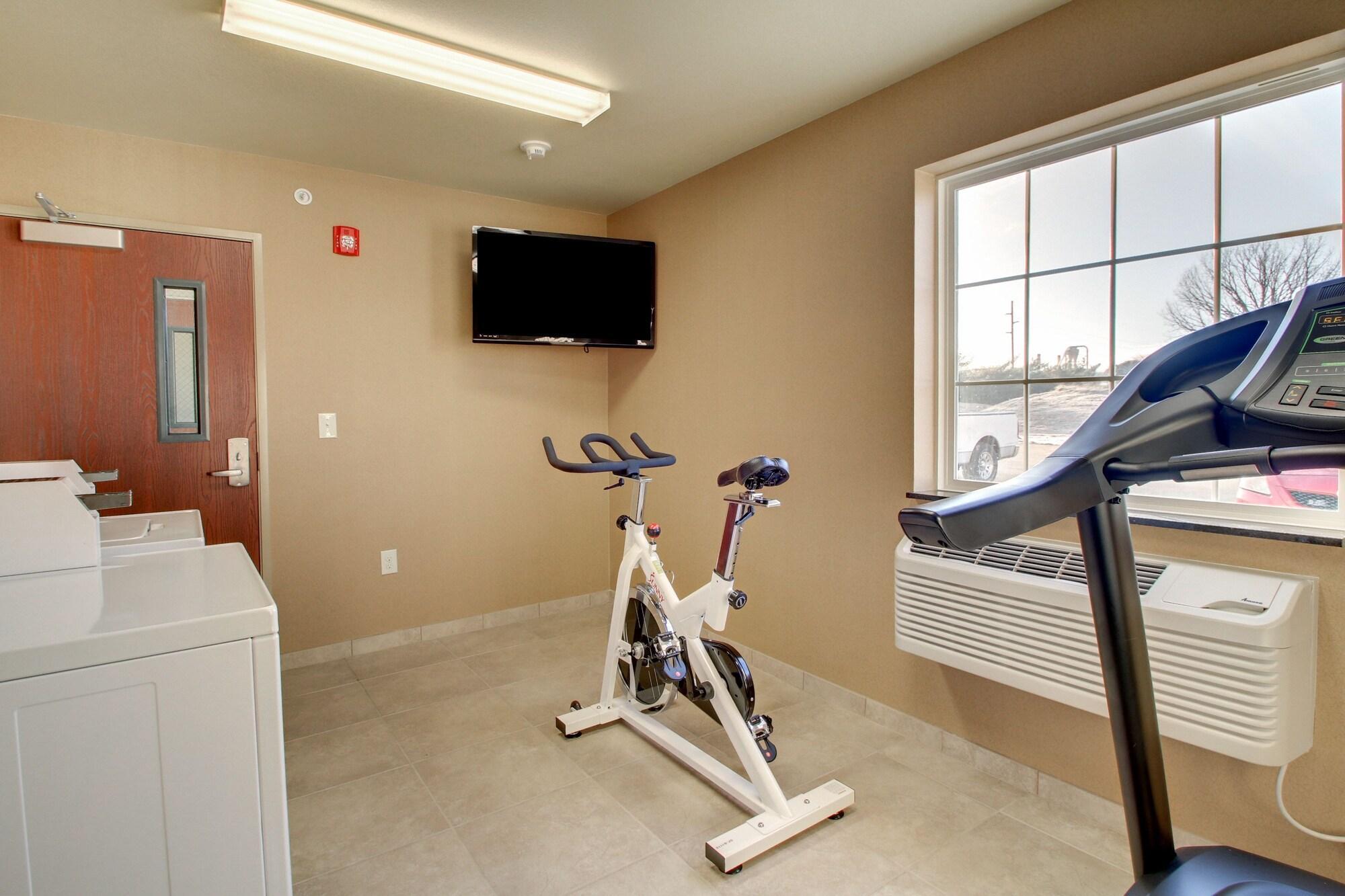 Gimnasio Cobblestone Hotel & Suites - Salem