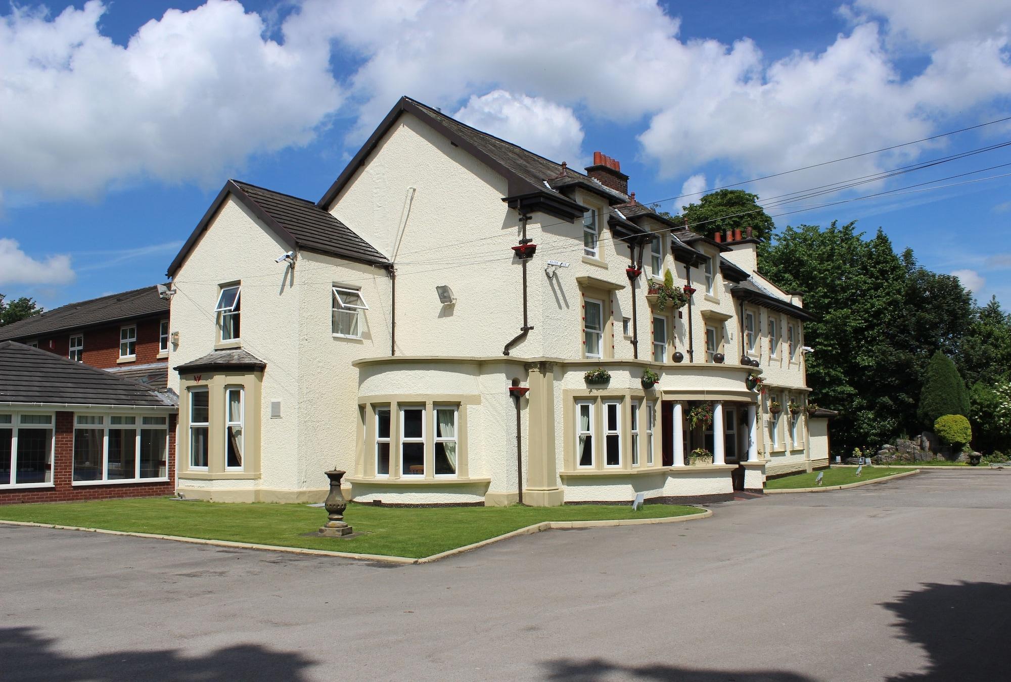 Varios Briars Hall Hotel