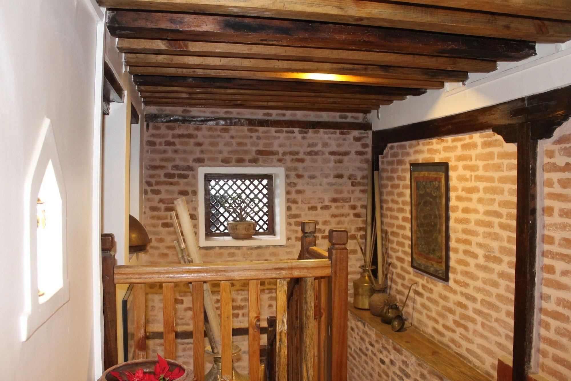 Varios Boutique Heritage Home