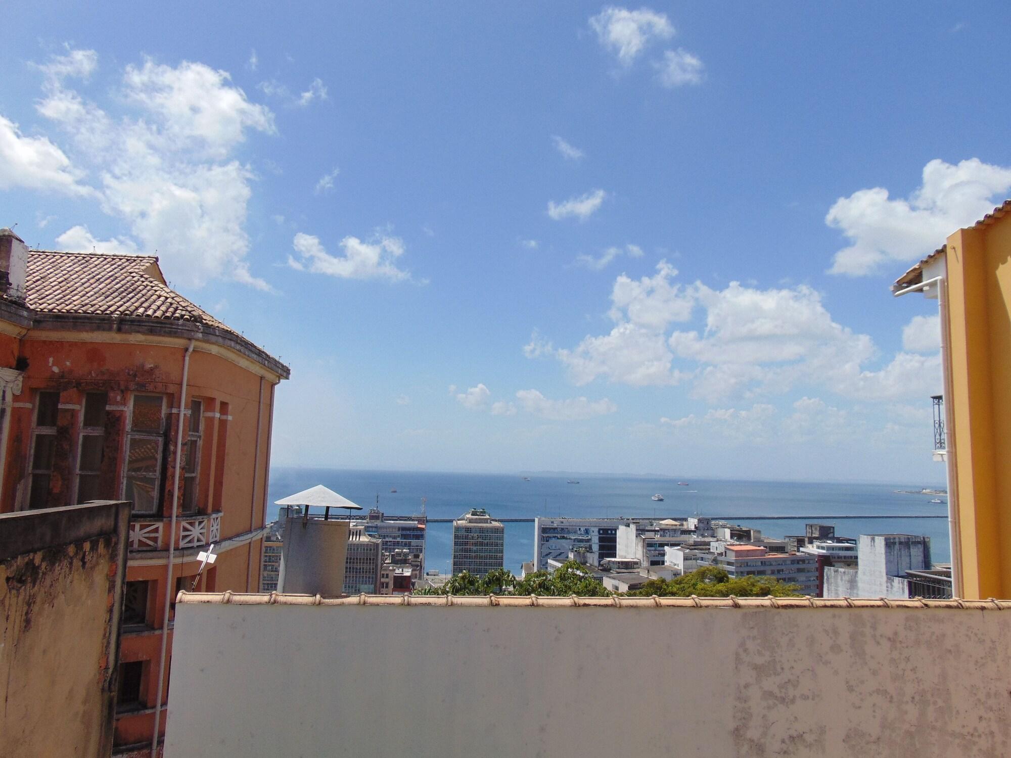 Varios Carnaval Inn