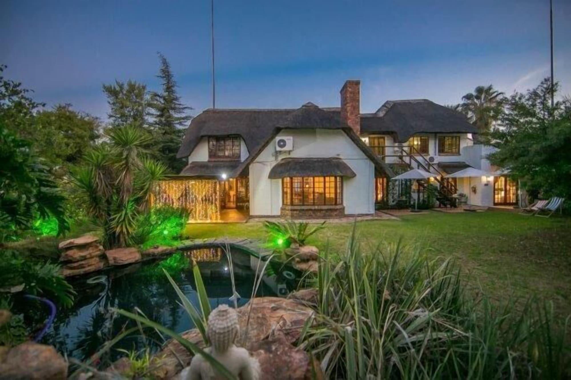 Vista Exterior Villa D'or Guest House