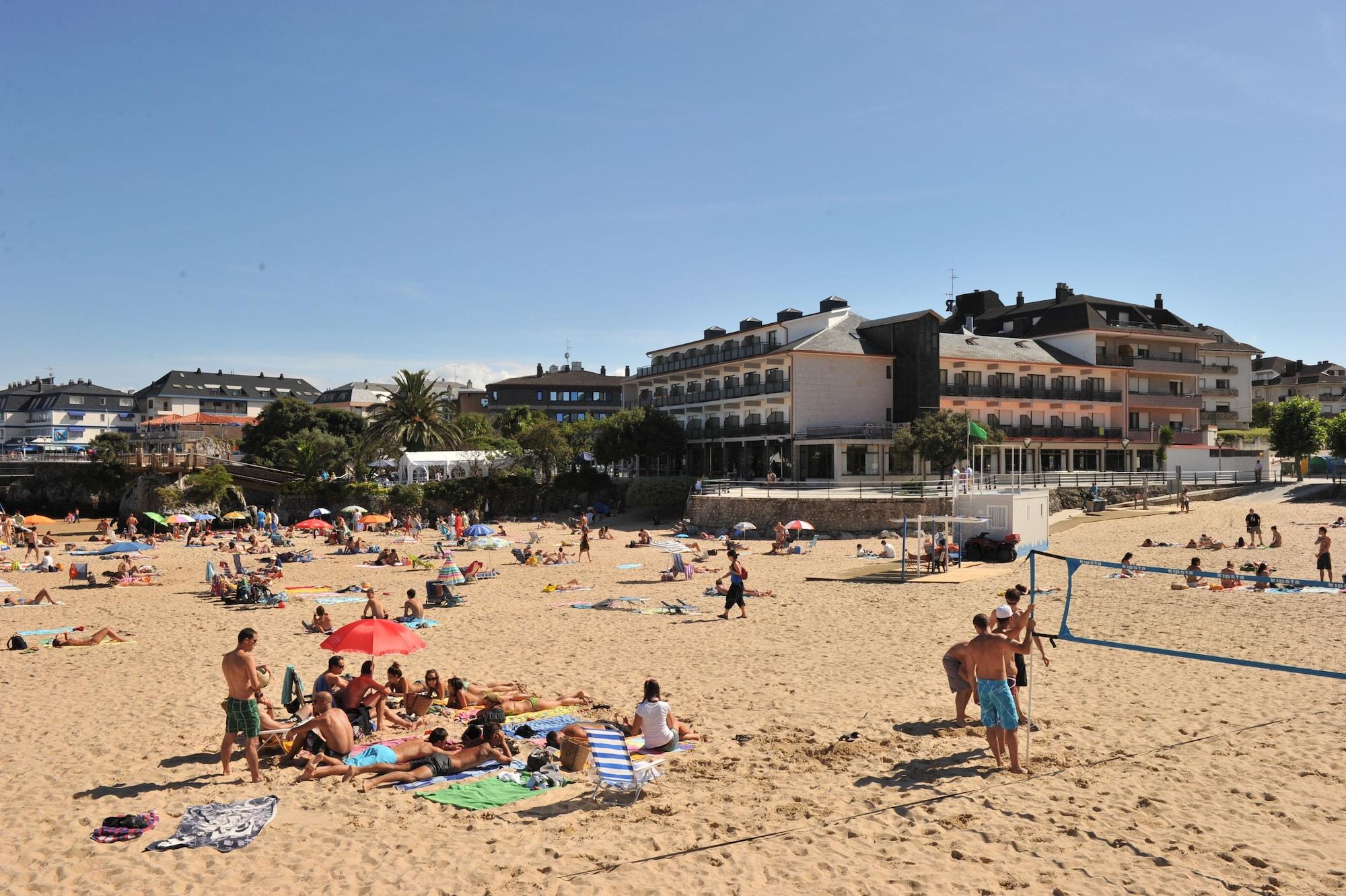 Vista Exterior Hotel Alfar