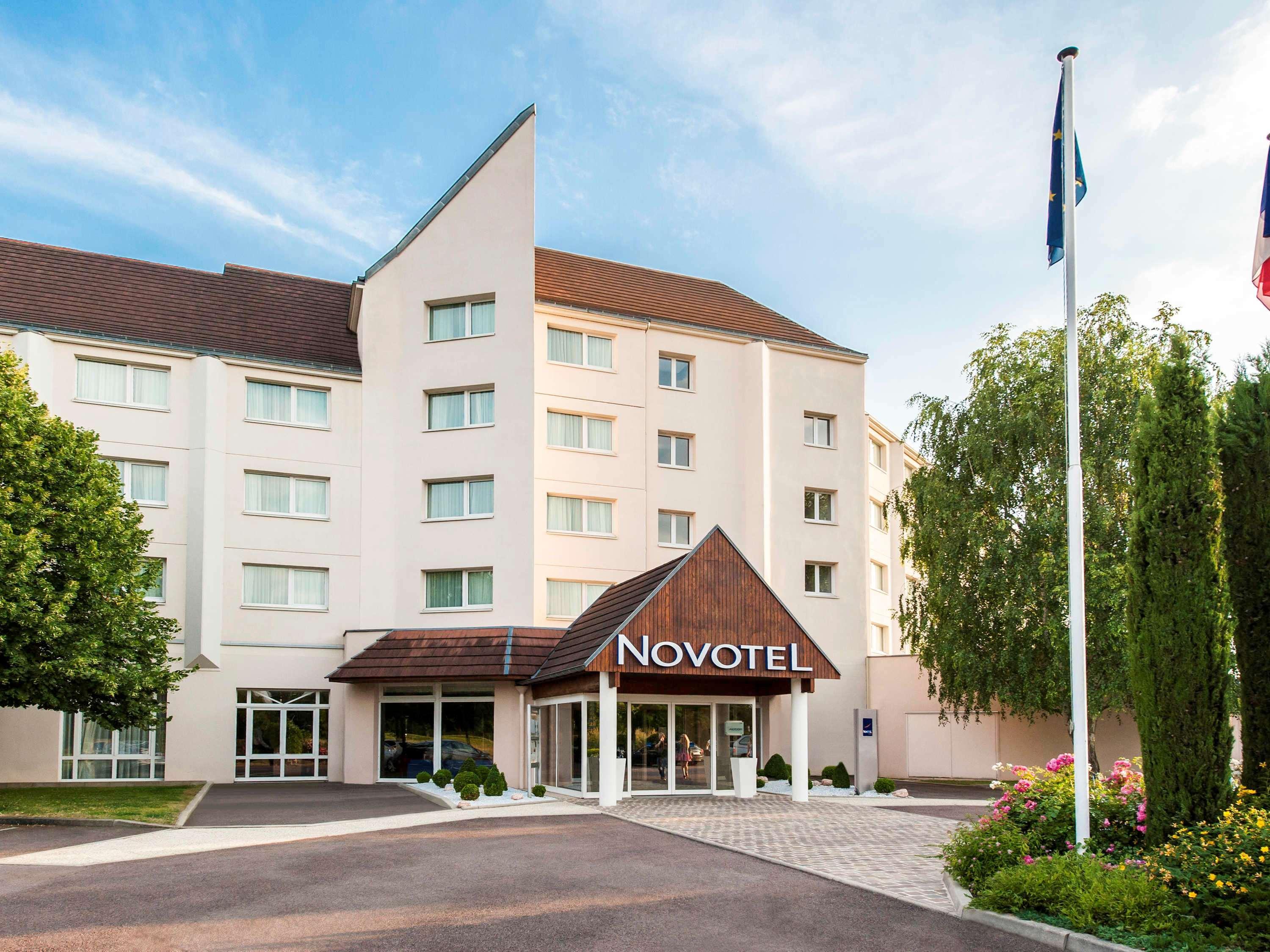 Vista Exterior Novotel Beaune