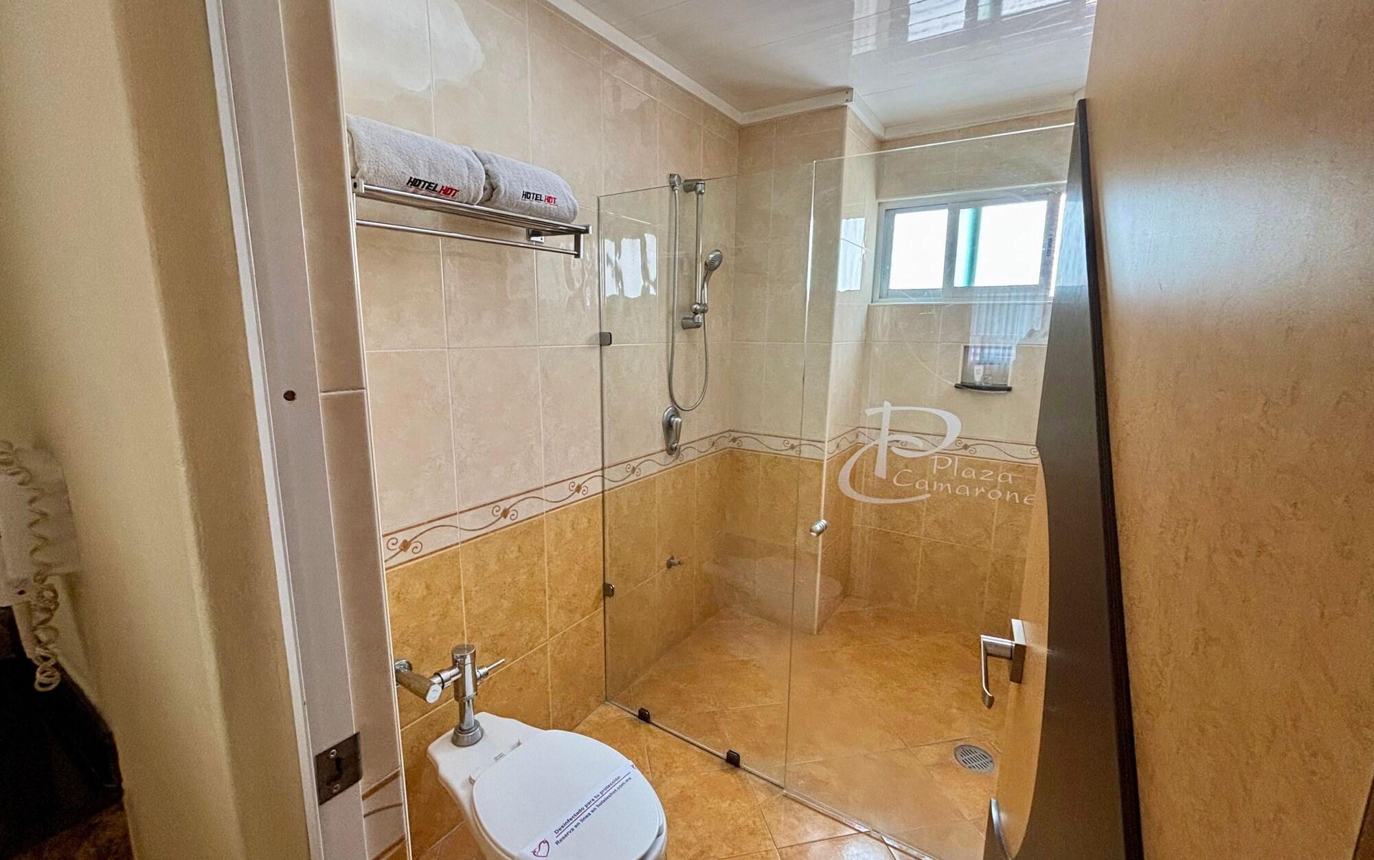Equipamiento de Habitación Hot Plaza Camarones | Love Hotel | Solo Adultos