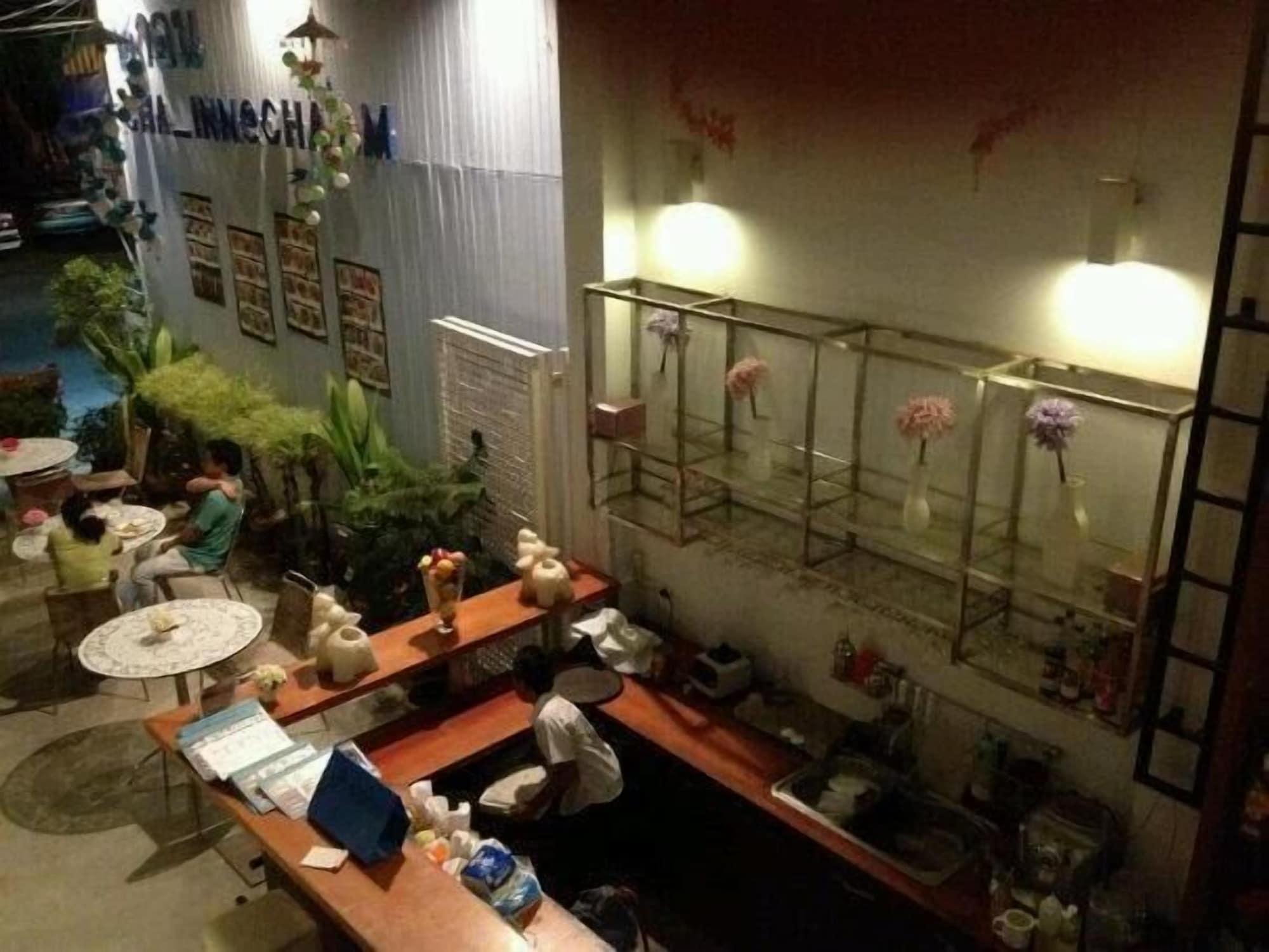 Bar/Salón Cha_Inn @ Cha Am