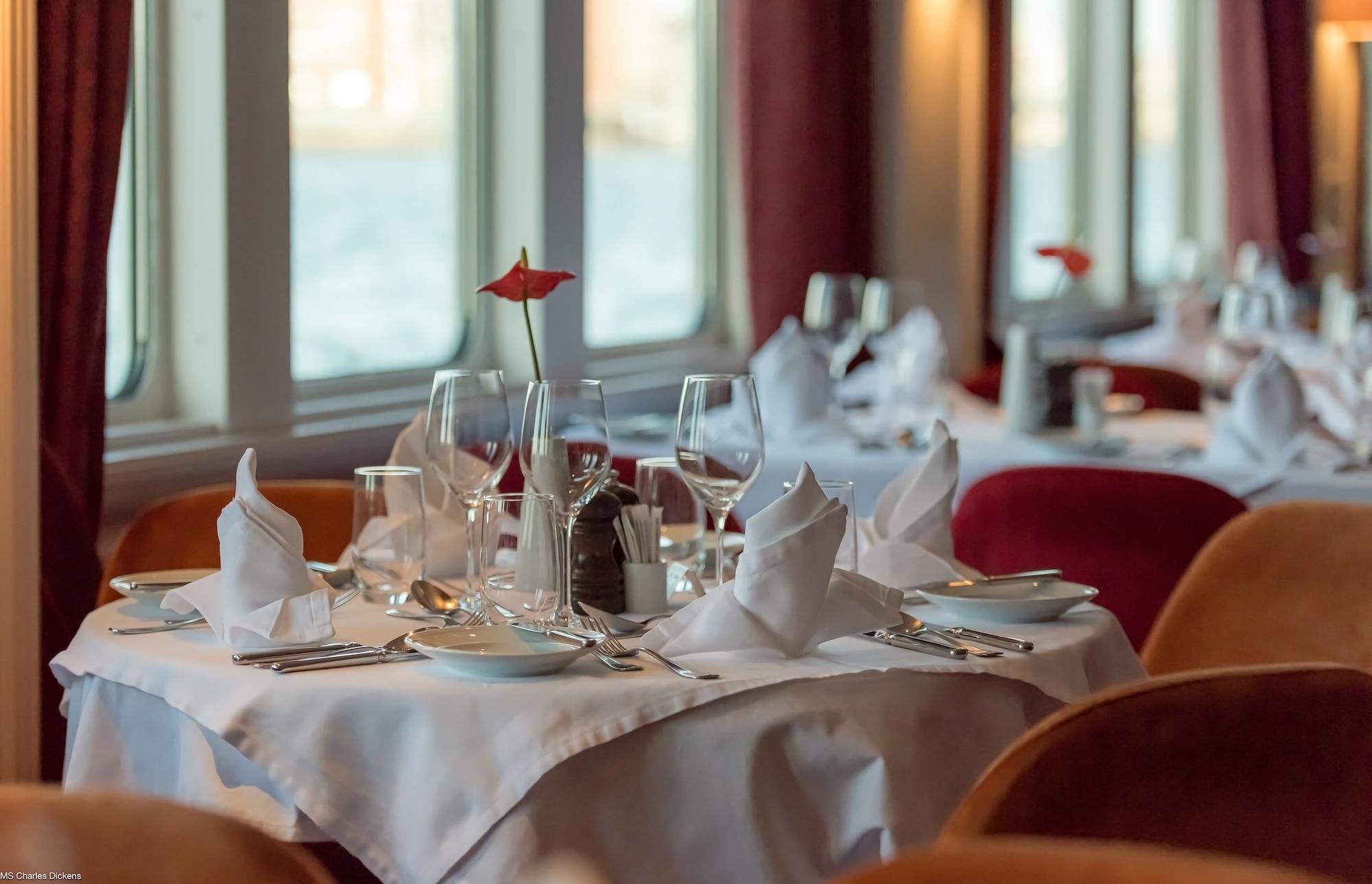 Restaurant Select MS Charles Dickens - Cologne