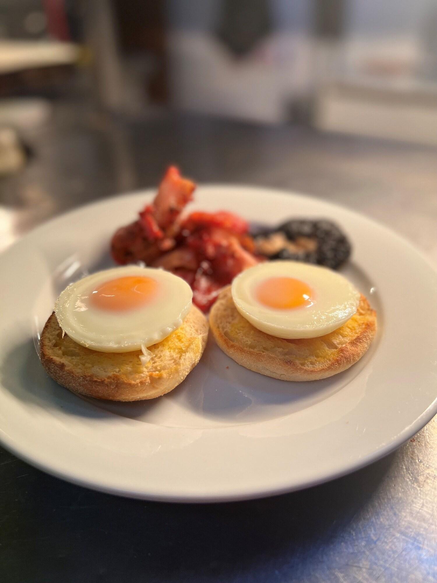 Restaurant Riverbank Park Motel