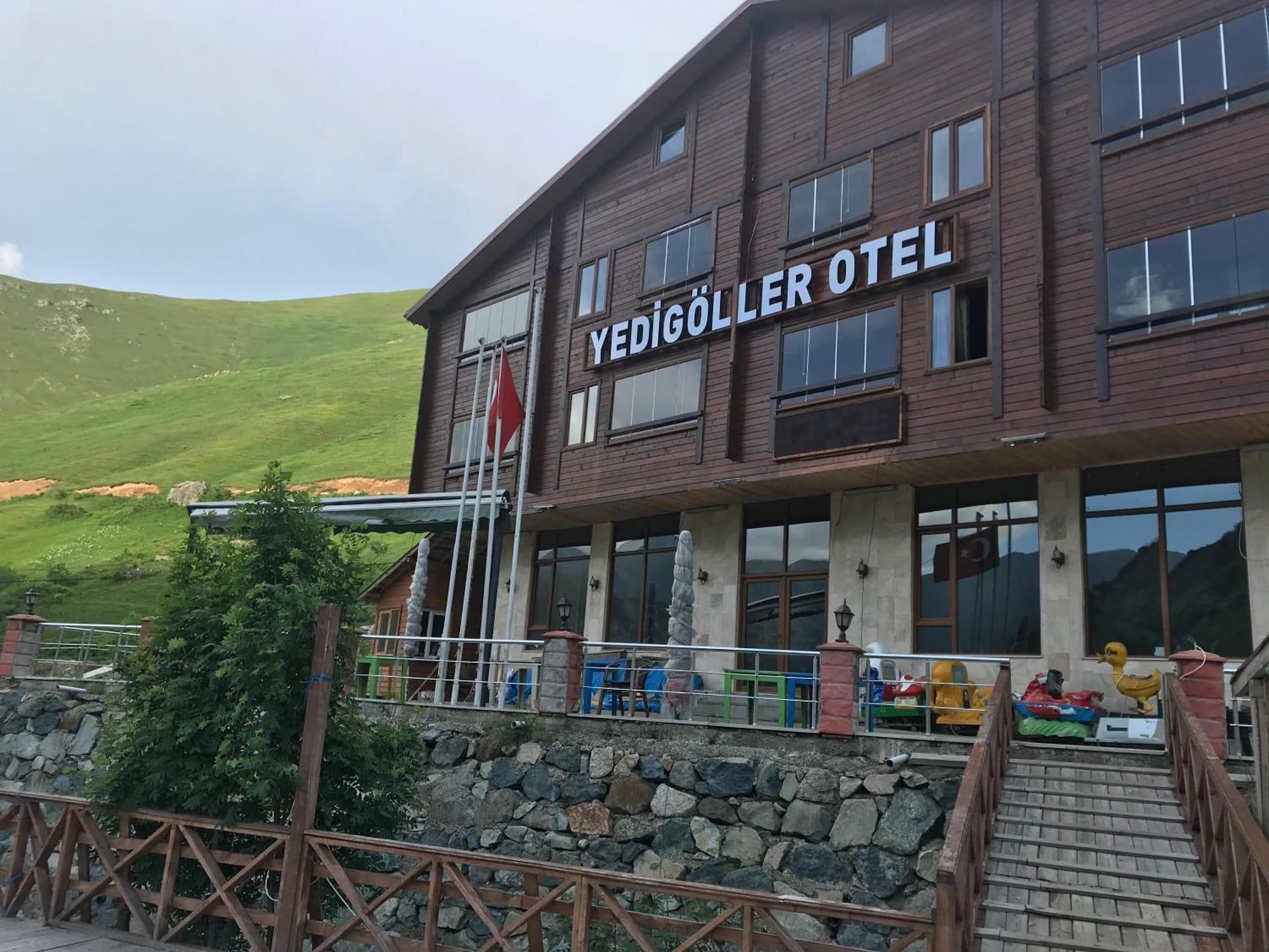 Varios Yedigoller Hotel & Restaurant