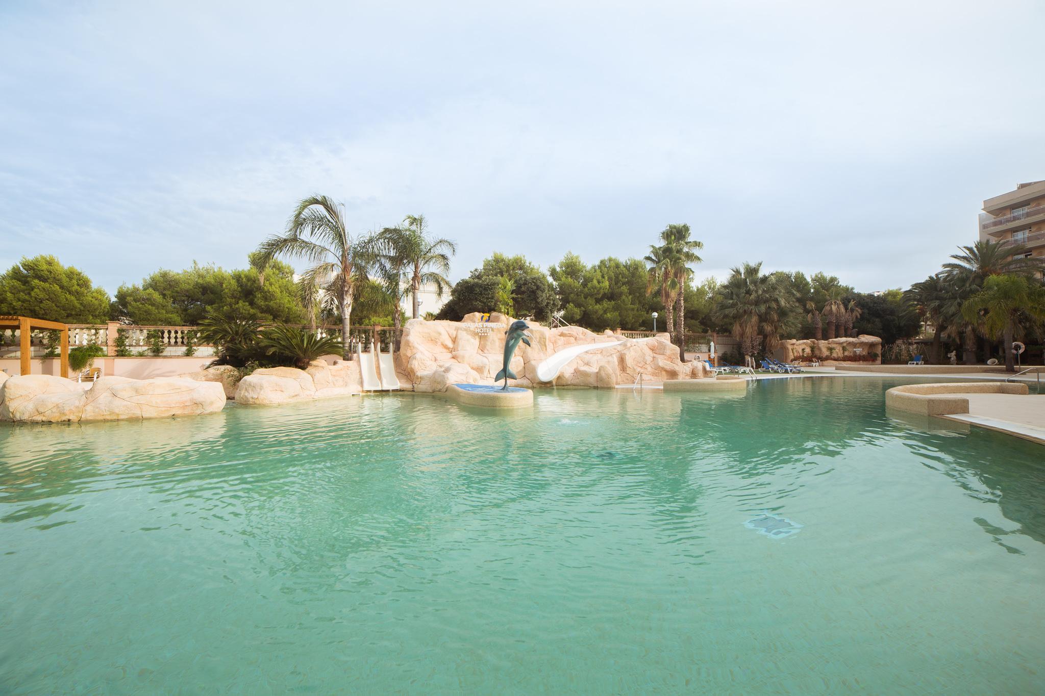 Vista Piscina Hotel Palas Pineda