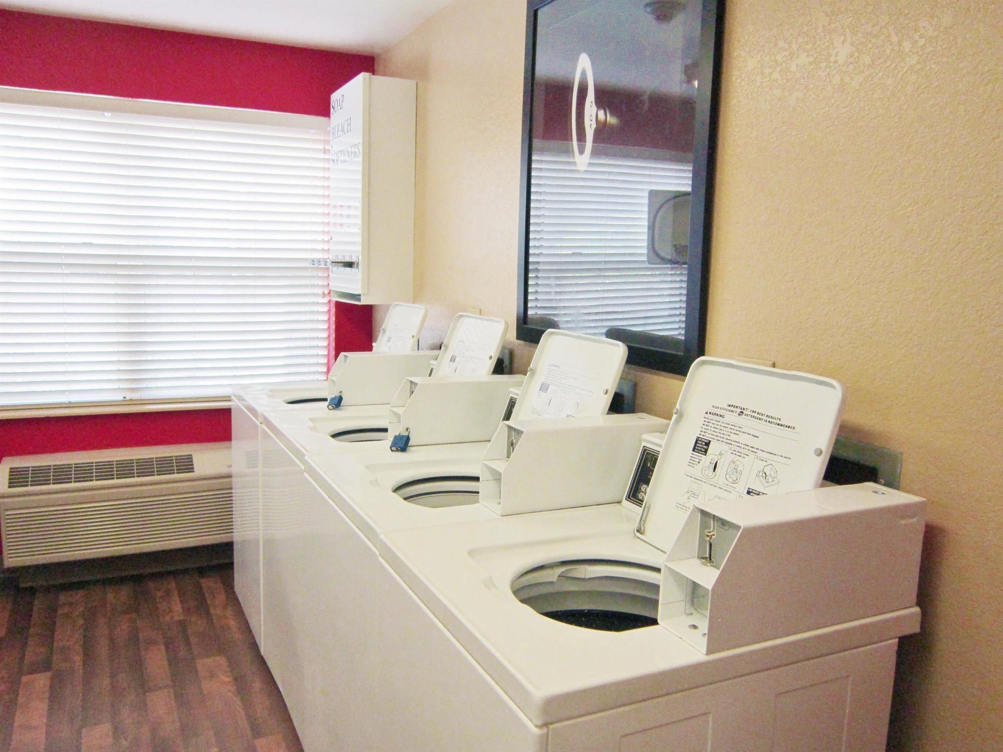 Instalaciones Recreativas Extended Stay America Suites North Raleigh Wake Towne Dr