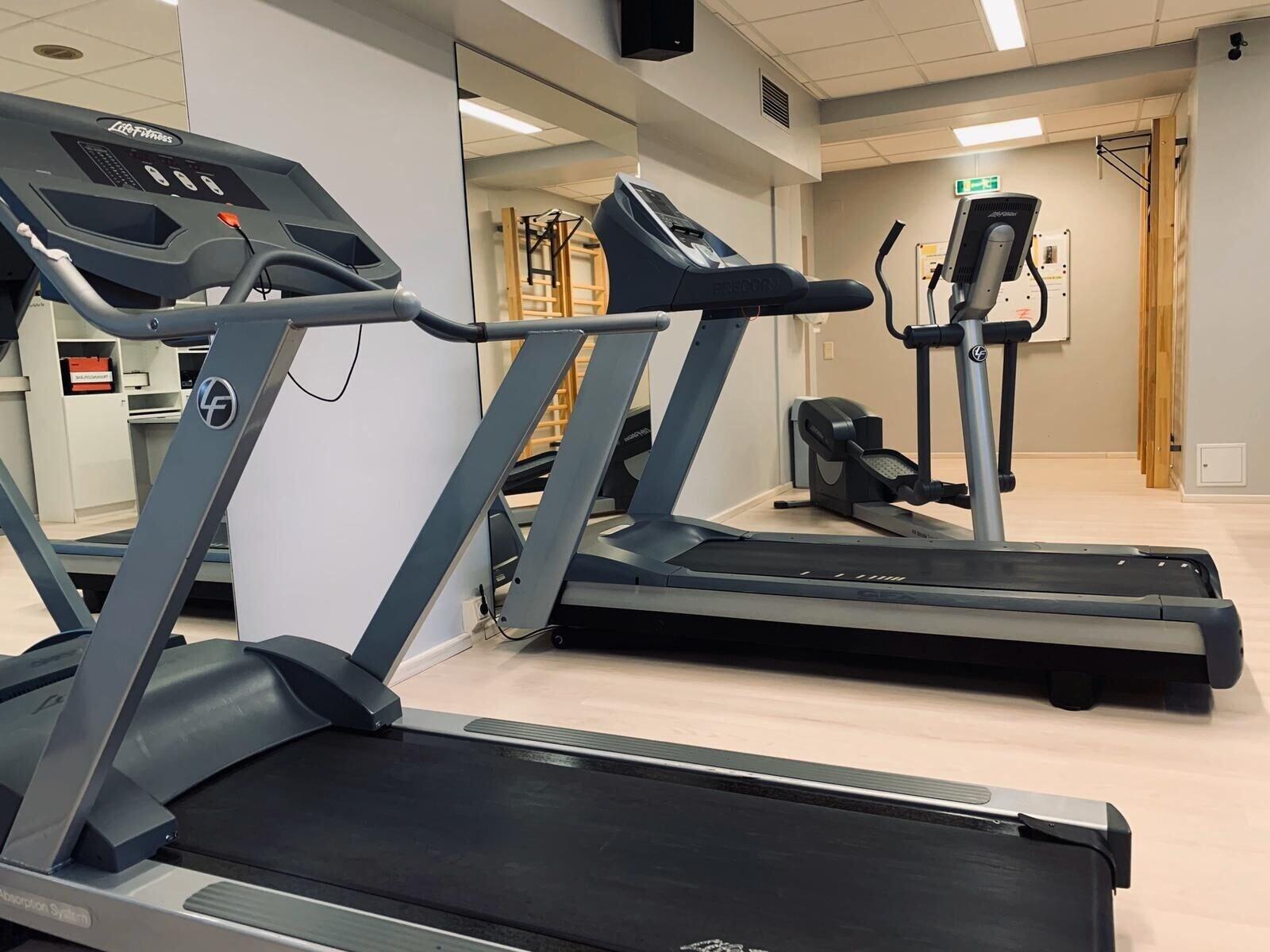 Gimnasio Tennis- und Freizeitzentrum Neudörfl