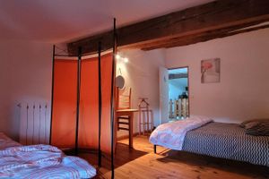 Alquiler Vacacional - Large mountain house (gite), lots of charm!   On the Sault plateau