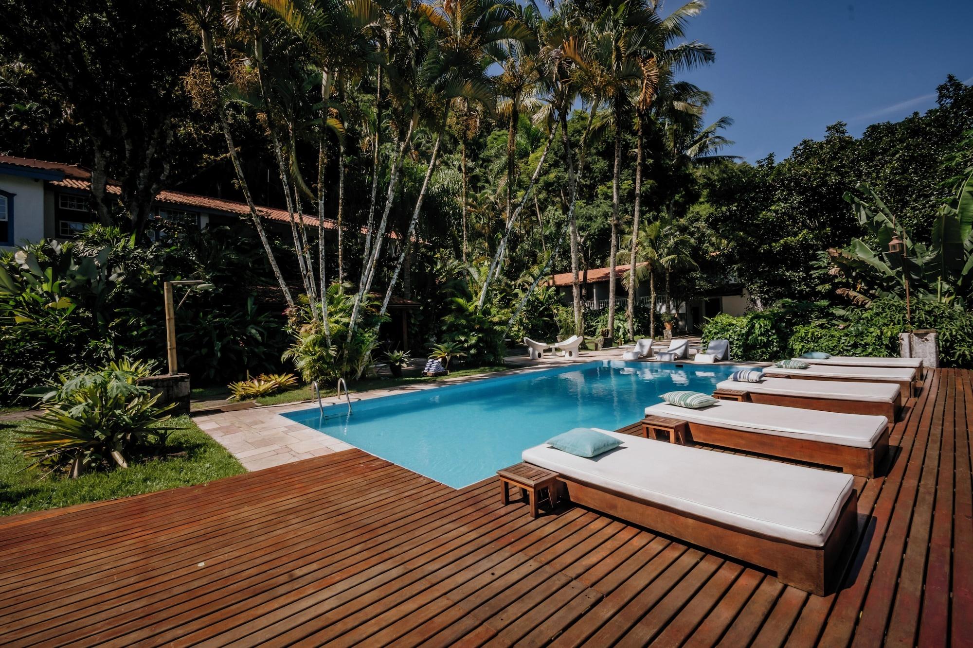 Vista da piscina Pousada Picinguaba