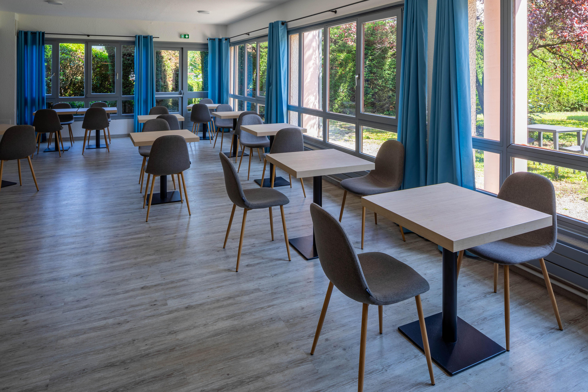 Vista Lobby Noemys Viviers du Lac