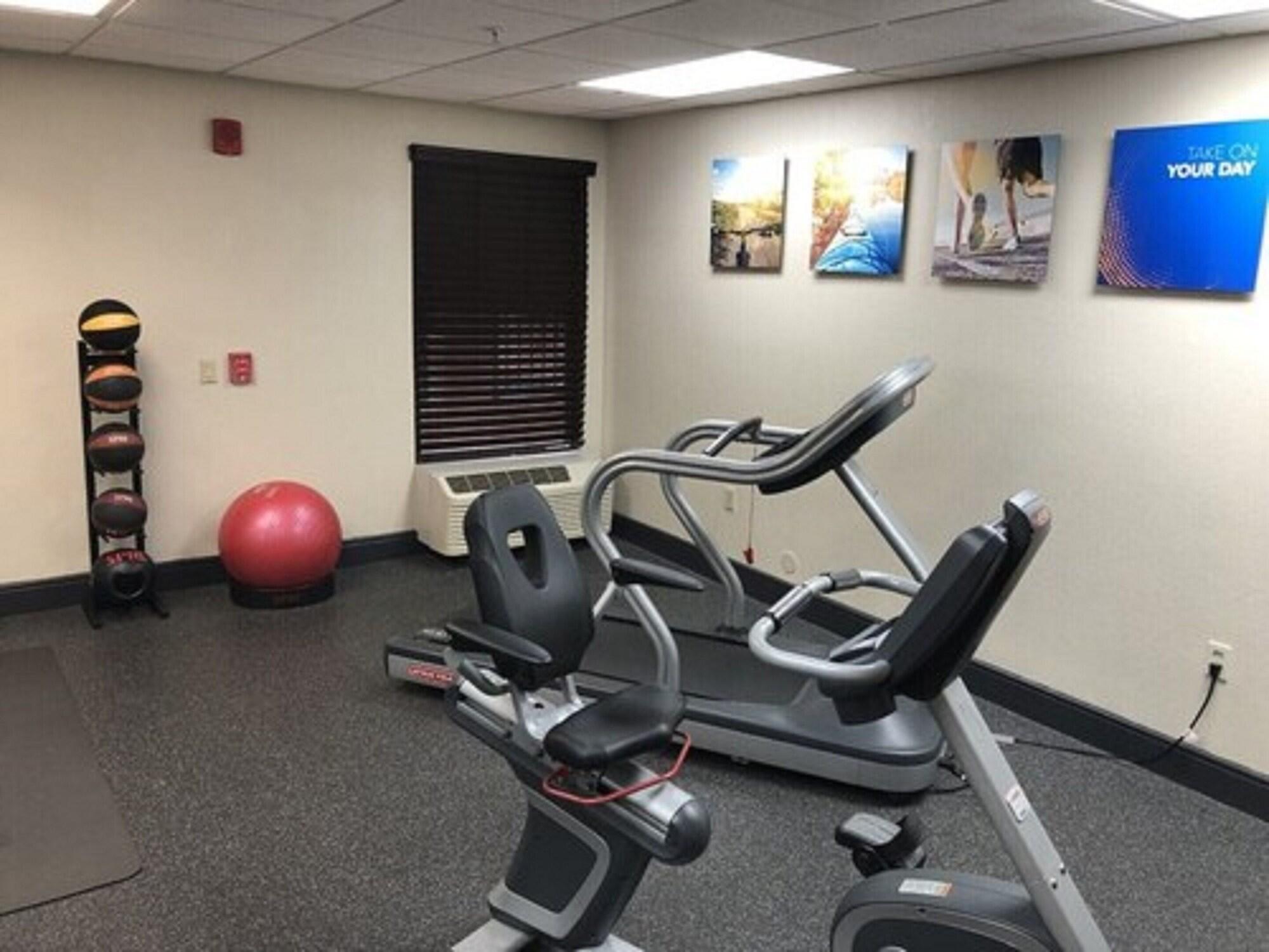 Gimnasio Comfort Inn Darien - North Brunswick