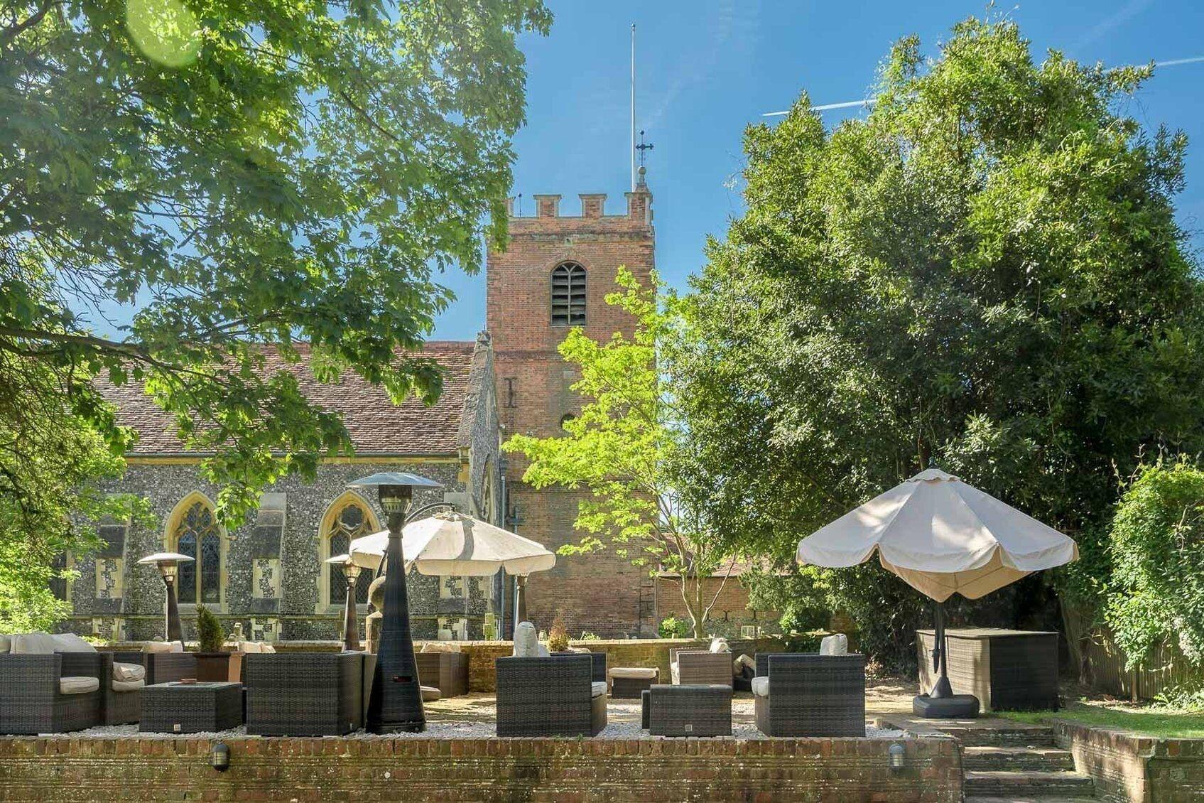 Vista Exterior Elephant Hotel