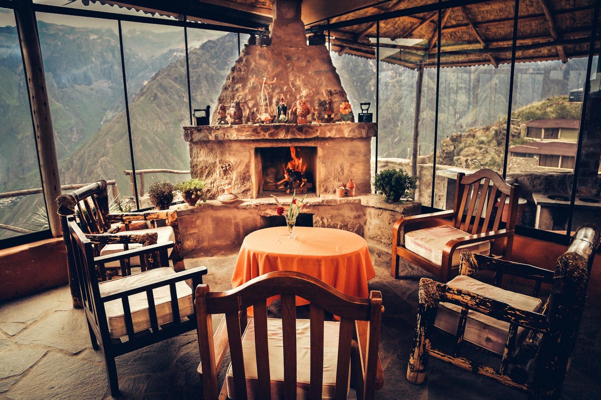Vista Lobby La Granja del Colca